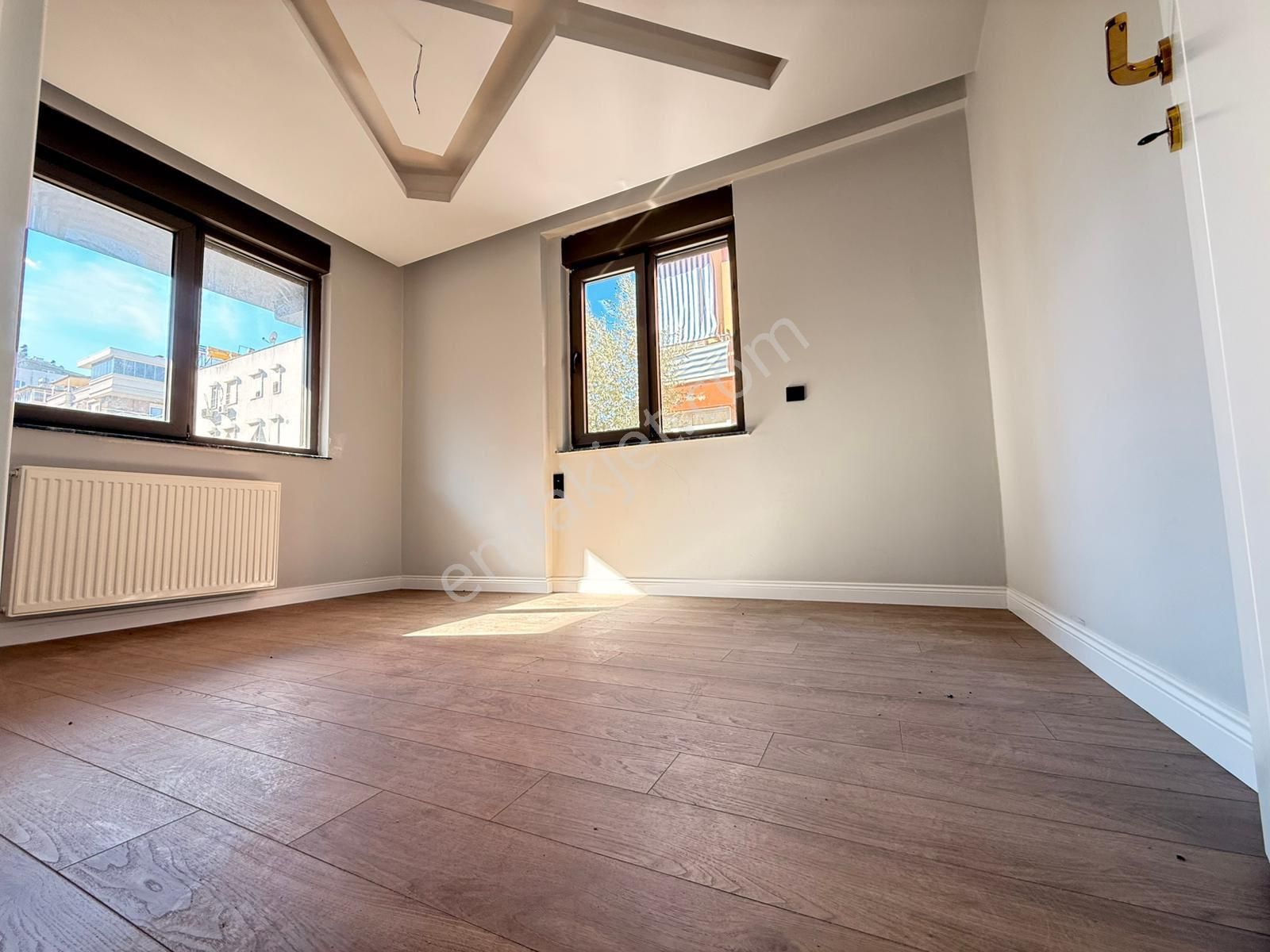 Etiler’de Önü Açık Doğalgazlı Elektrik Panjurlu 2+1 Daire - Görsel 6