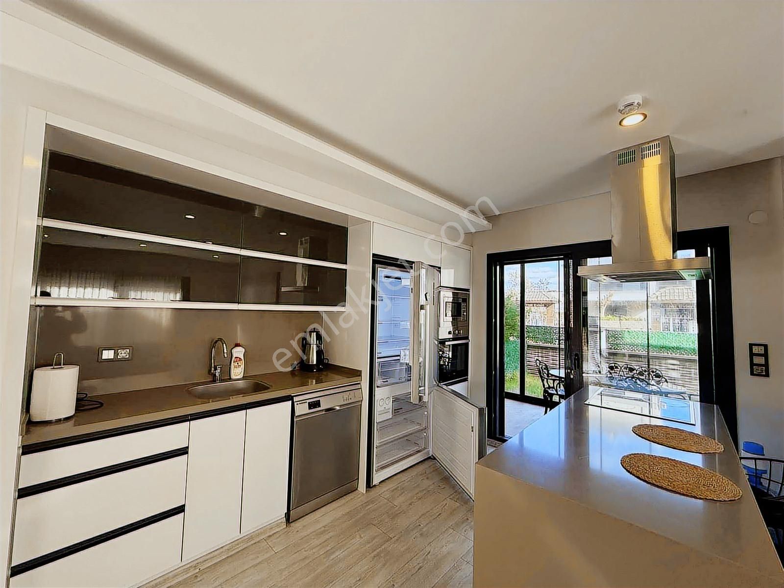 Kuşadası Güzelçamlı'da Denize 200 Mt Özel Havuzlu 3+1 Villa - Görsel 9