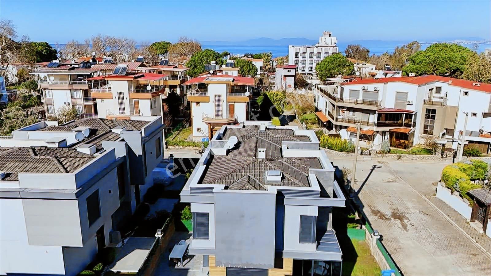 Kuşadası Güzelçamlı'da Denize 200 Mt Özel Havuzlu 3+1 Villa - Görsel 18