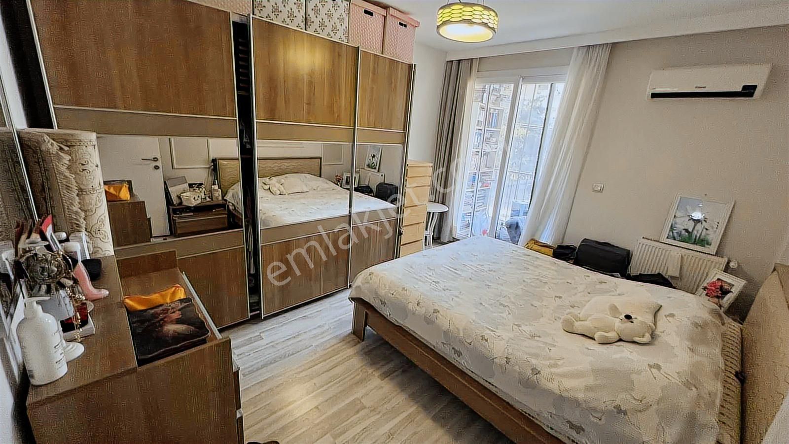 Bornova Veranova Sitesi'nde 2+1 Satılık Bahçeli Dubleks Daire - Görsel 13