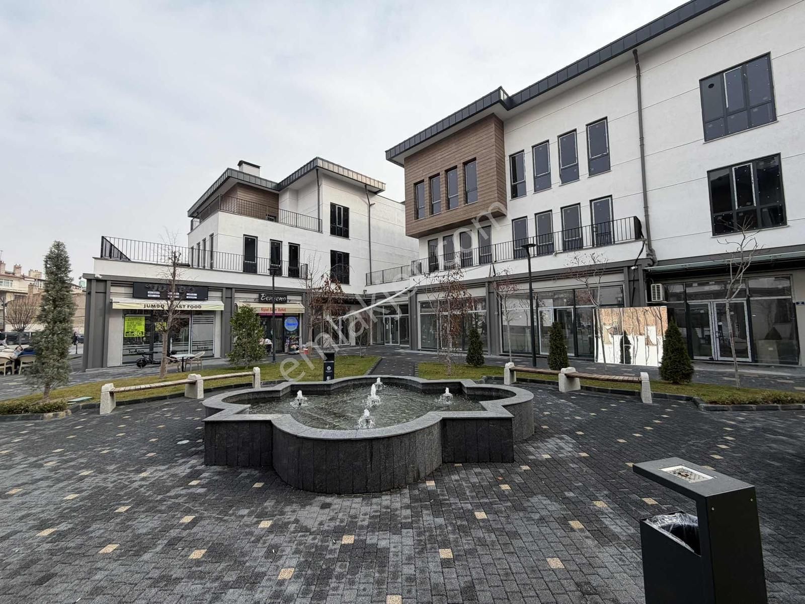 Sürşen Premium Group'dan Suriçi Çarşısında Mükemmel Ofis ! - Görsel 7