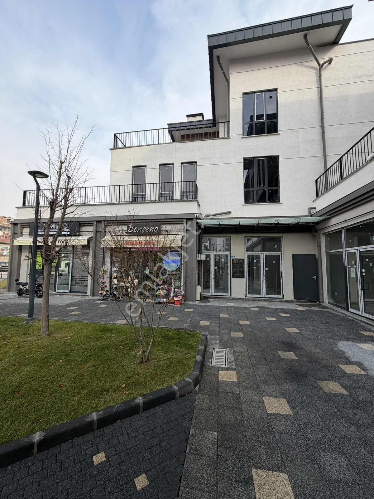 Sürşen Premium Group'dan Suriçi Çarşısında Mükemmel Ofis ! - Görsel 3