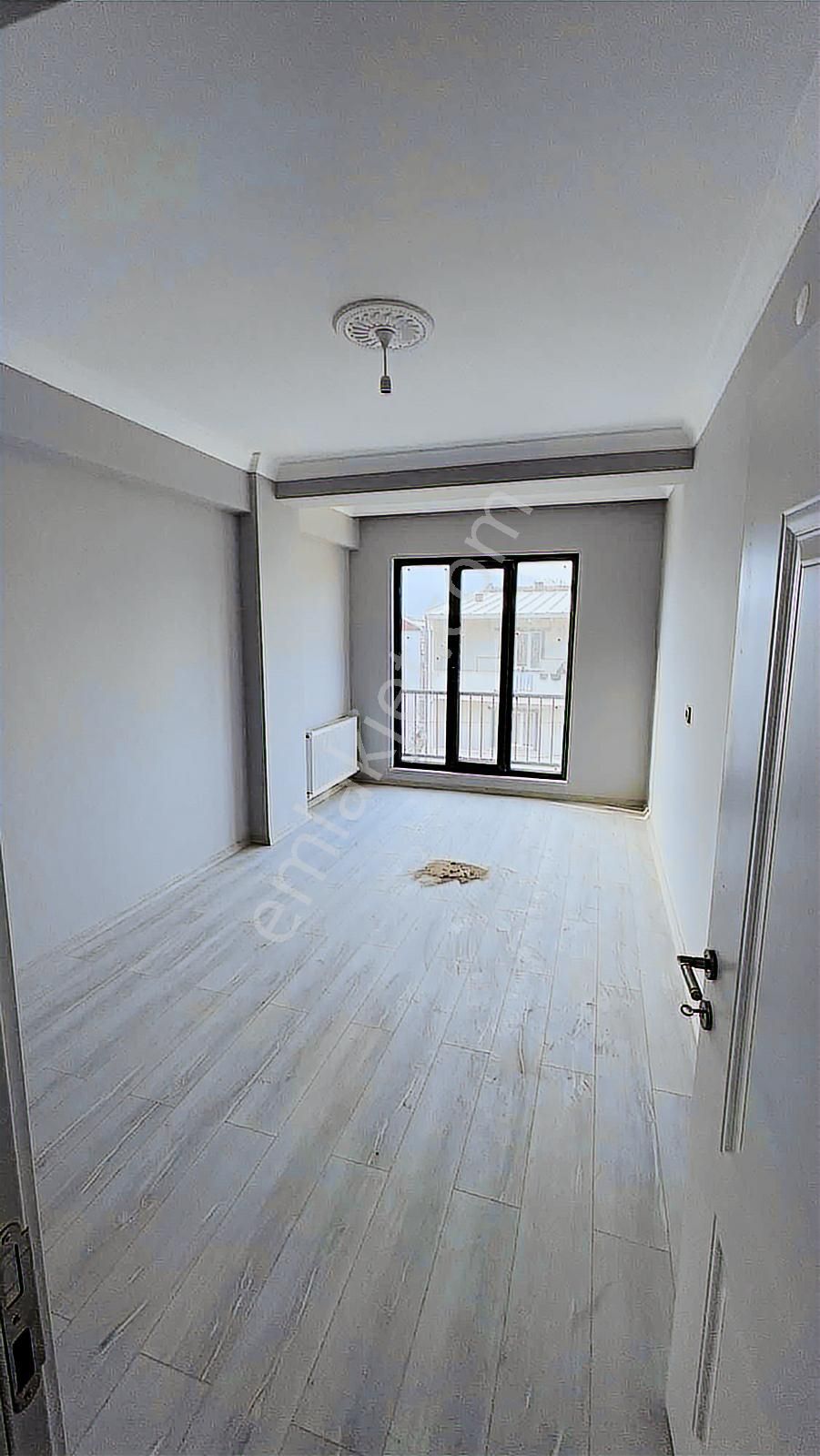 Ulucan'dan İnegöl Akhisar'da Kiralık 3+1 Daire - Görsel 2