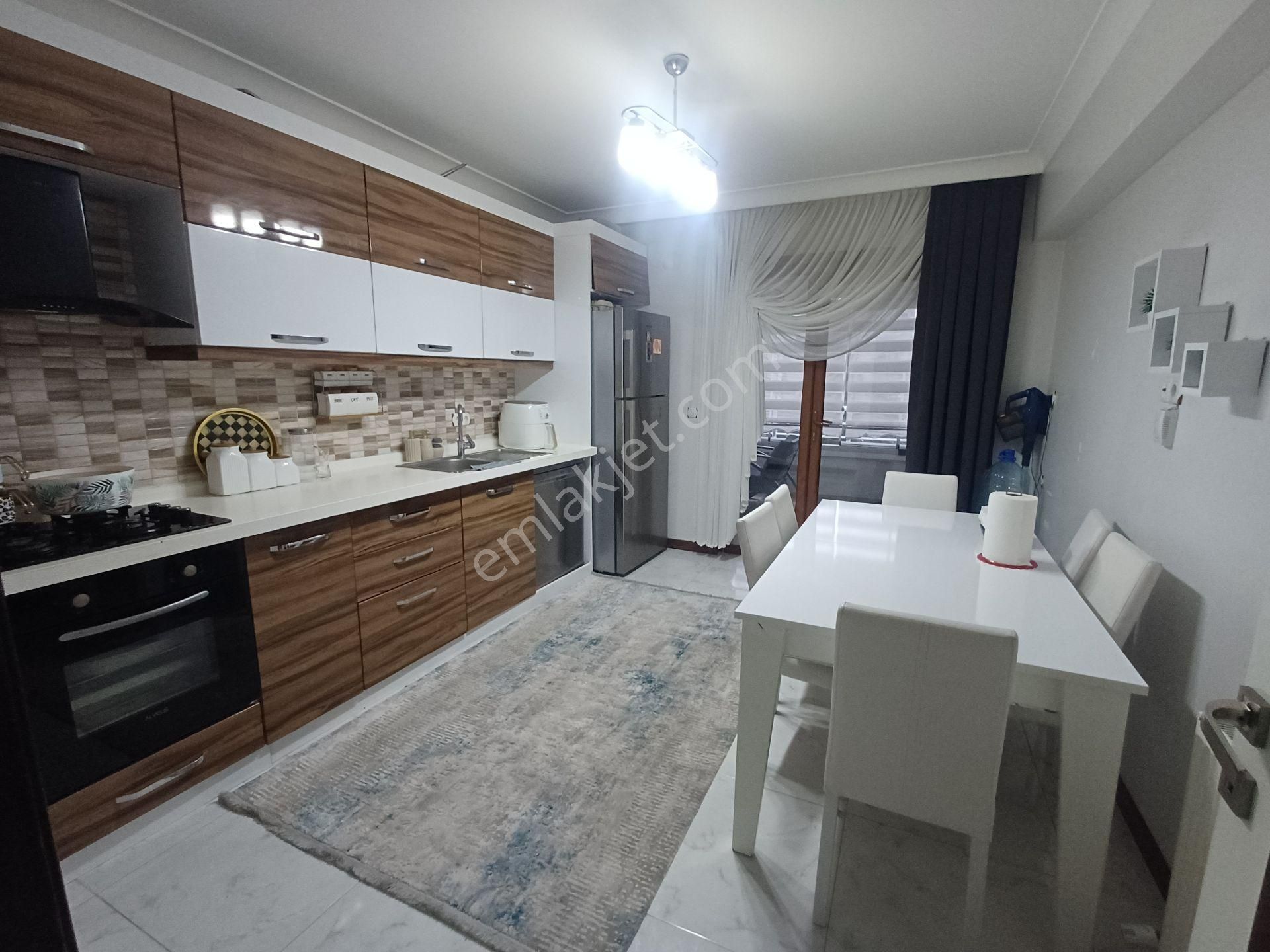 Selçuklu Mah.de Site İçerisinde 145 M2 Lüks Yapılı 3+1 Daire - Görsel 5