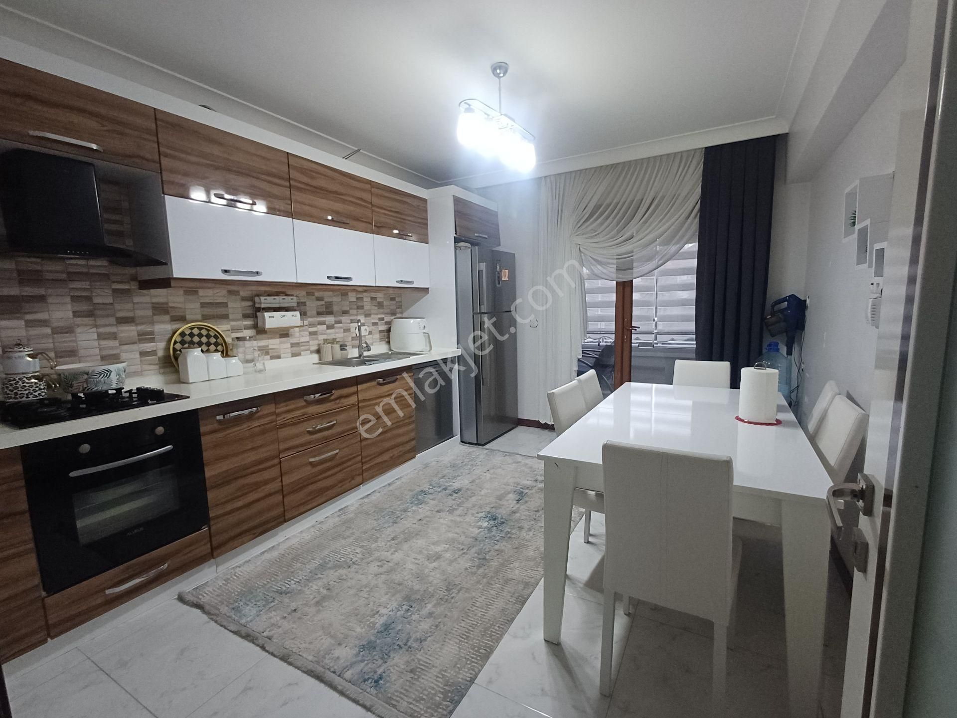 Selçuklu Mah.de Site İçerisinde 145 M2 Lüks Yapılı 3+1 Daire - Görsel 6