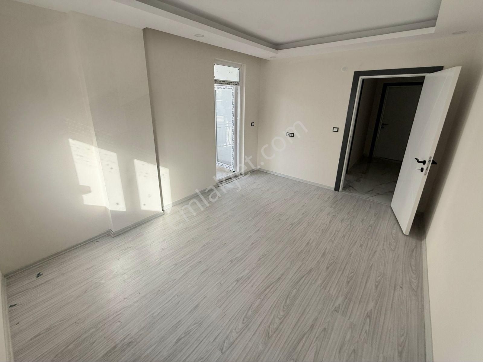 Aktoprak Mah'de Tramvay'a Yakın Sıfır Geniş 3+1 - Görsel 22