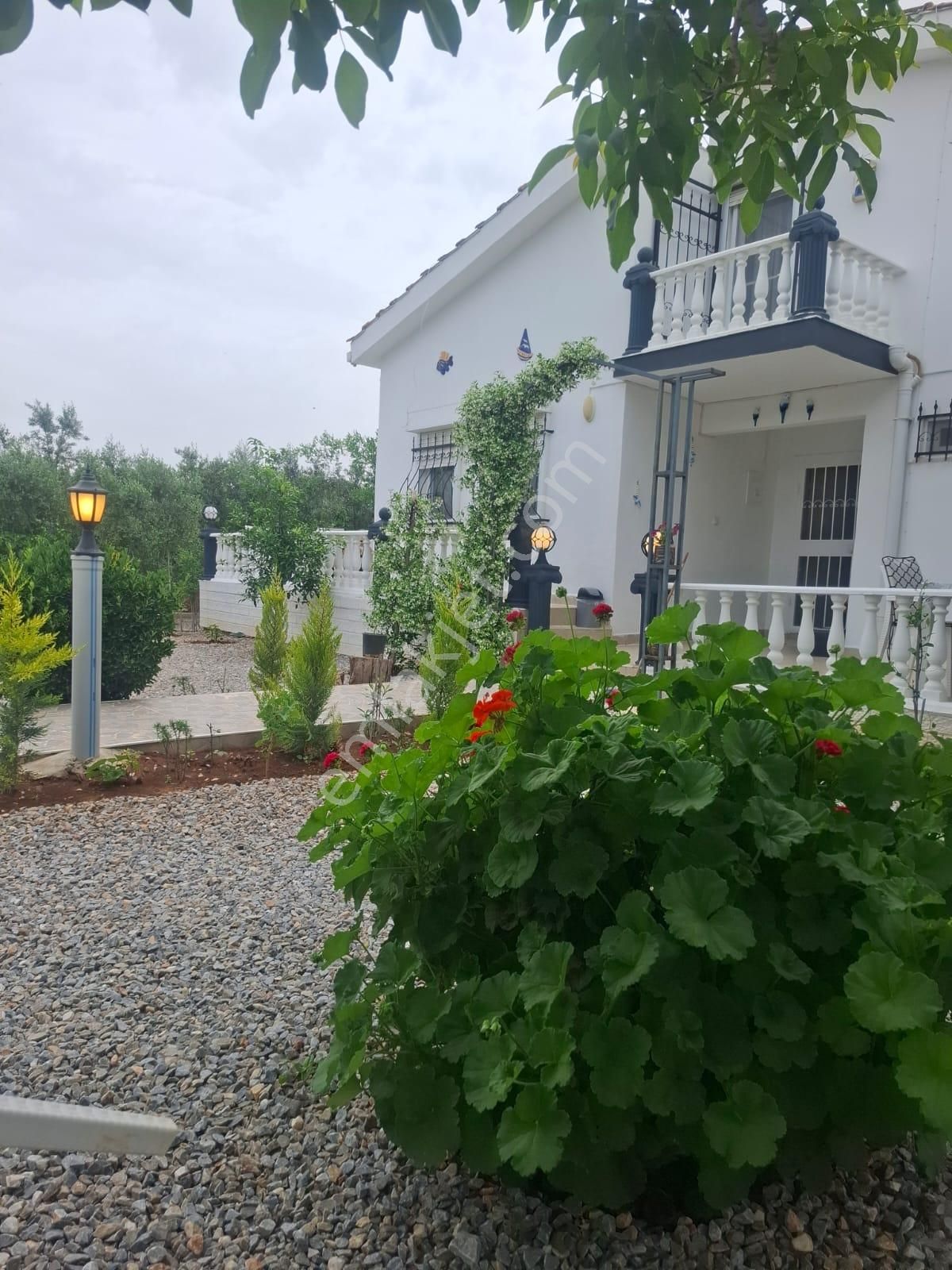 Didim / Yeşiltepede 700 M2 Arsa İçinde Full Eşyalı Satılık Fırsat Villa - Görsel 2