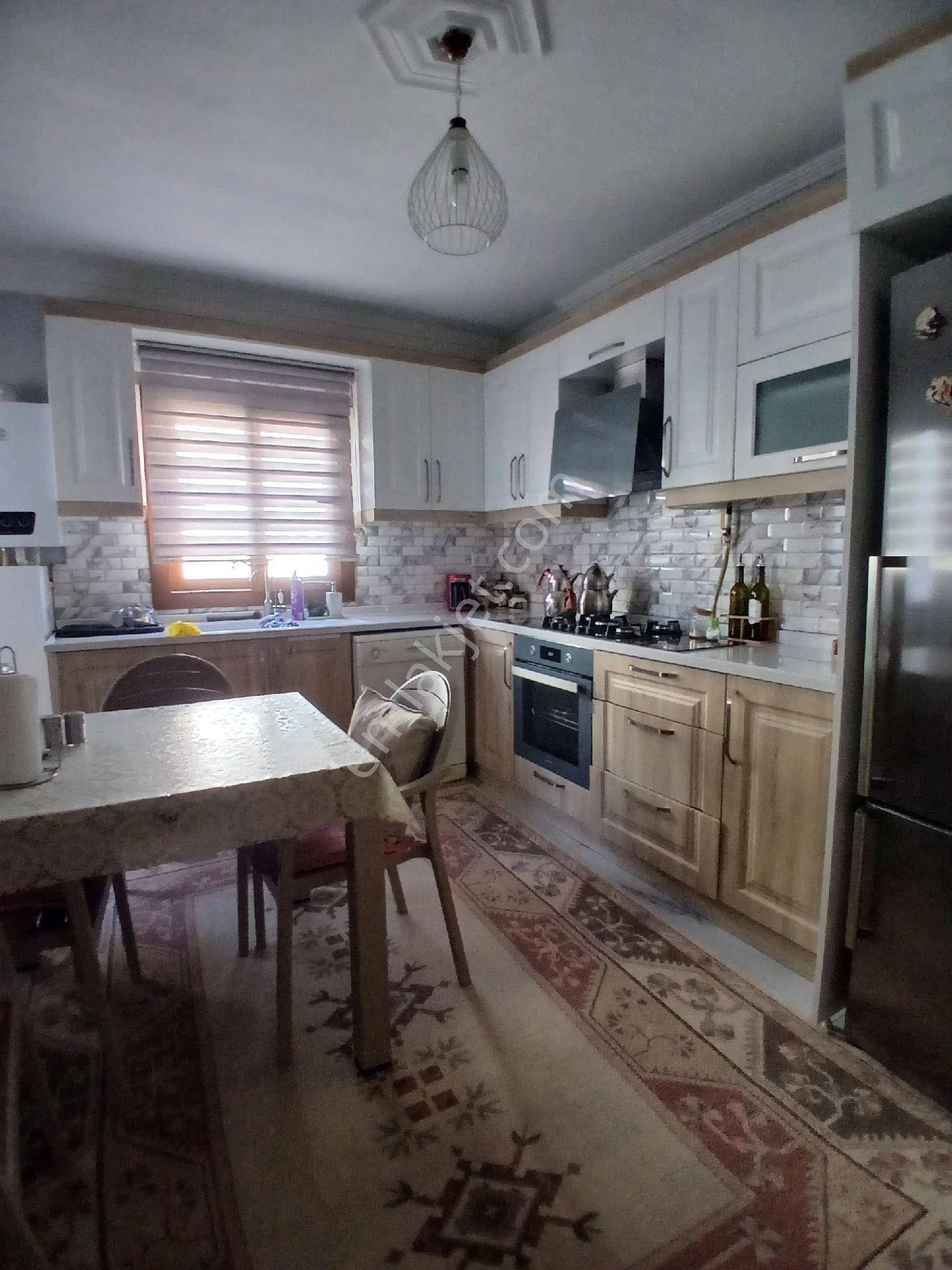 İzmir Torbalı Ertuğrul Mahallesinde 3+1 Arakat Daire Satılık - Görsel 5