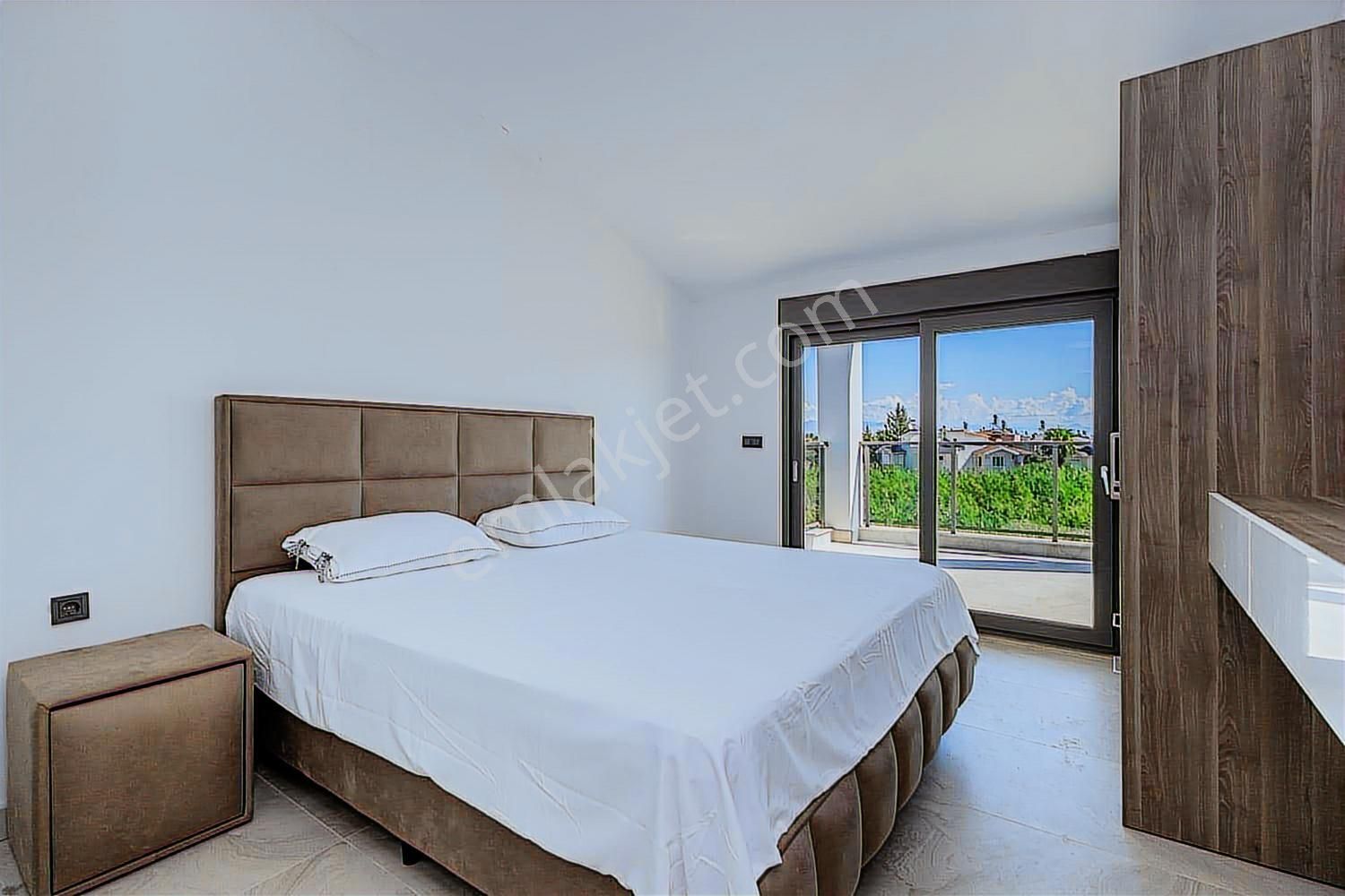 Antalya Kadriye'de Lüks 5+1 Satılık Villa - Görsel 4