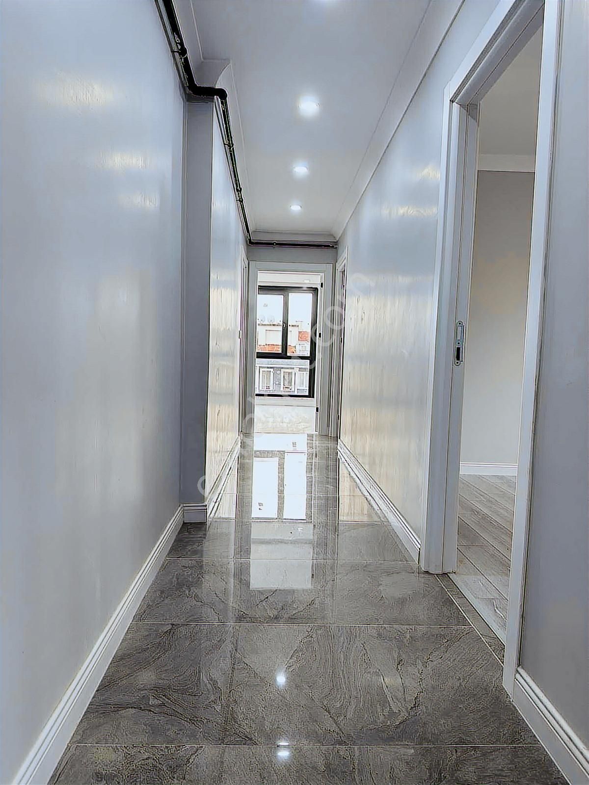 Cadde Üzeri Ebeveyn Banyolu 90m 2+1 Satılık Lüks Ara Kat Daire - Görsel 3