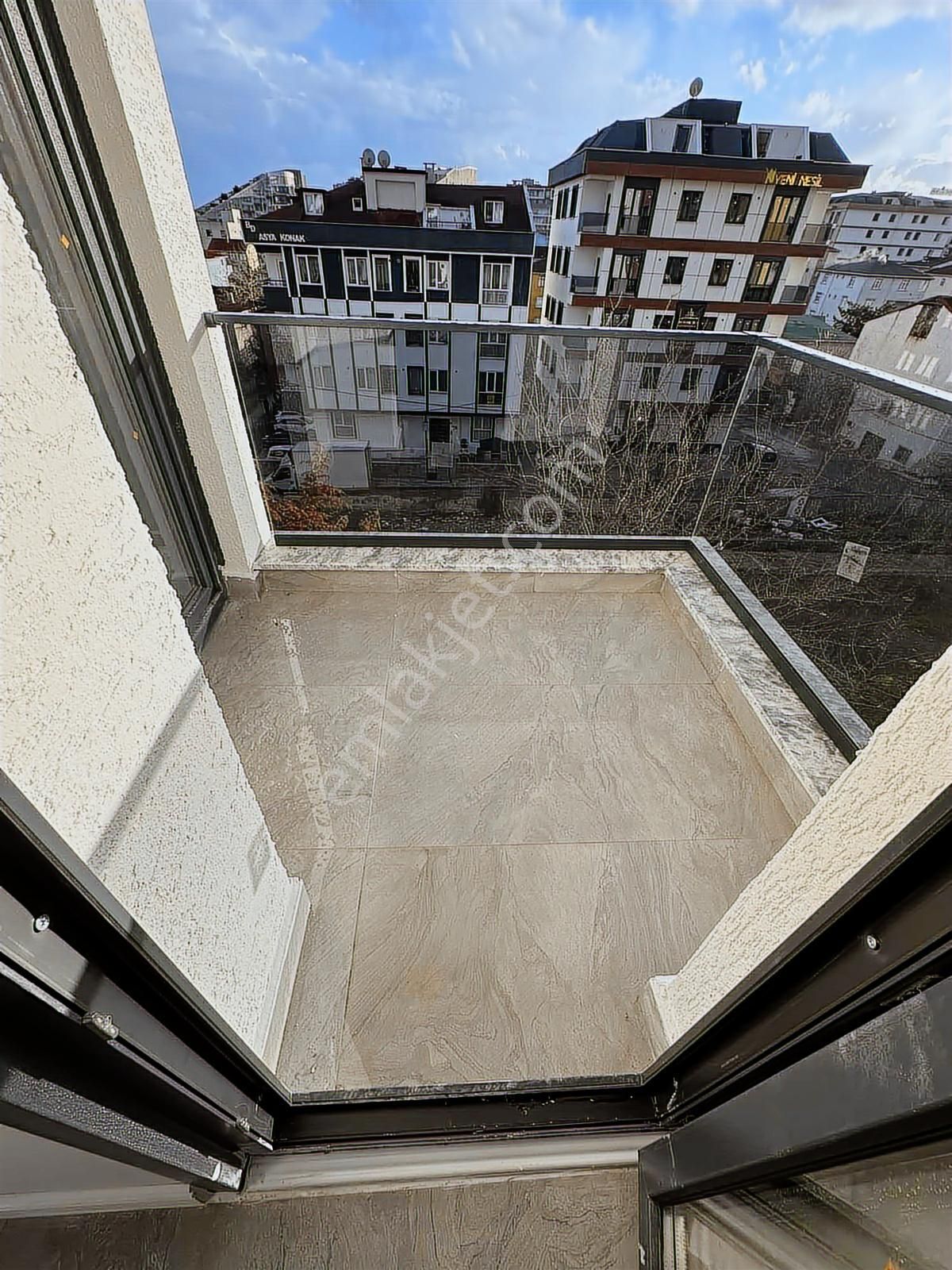 Cadde Üzeri Ebeveyn Banyolu 90m 2+1 Satılık Lüks Ara Kat Daire - Görsel 21