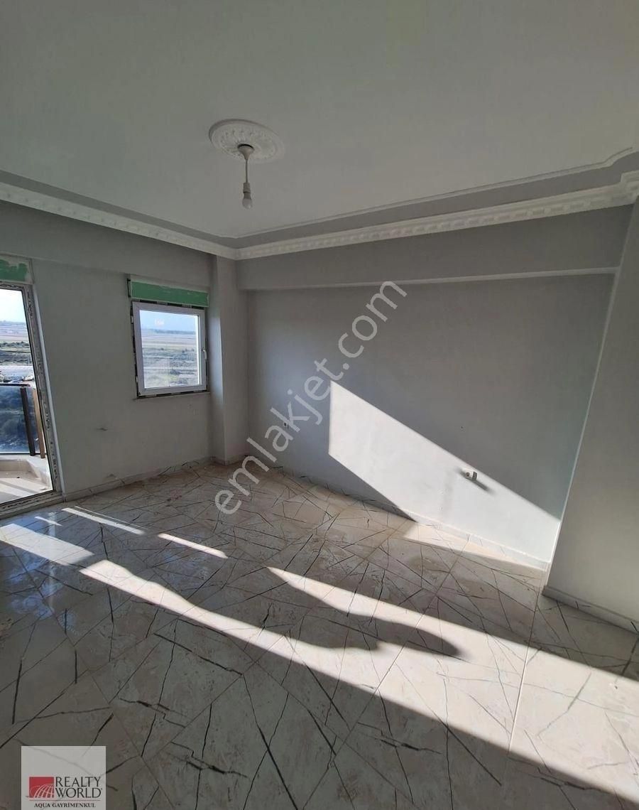 Altıntaş'ta Deniz Manzaralı 2+1 Havuzlu Sitede Satılık Daire - Görsel 17