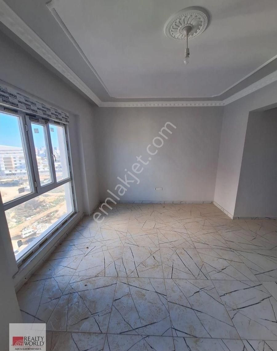 Altıntaş'ta Deniz Manzaralı 2+1 Havuzlu Sitede Satılık Daire - Görsel 4