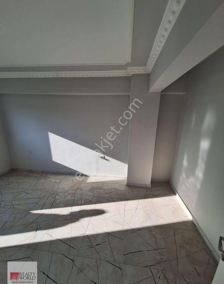 Altıntaş'ta Deniz Manzaralı 2+1 Havuzlu Sitede Satılık Daire - Görsel 31