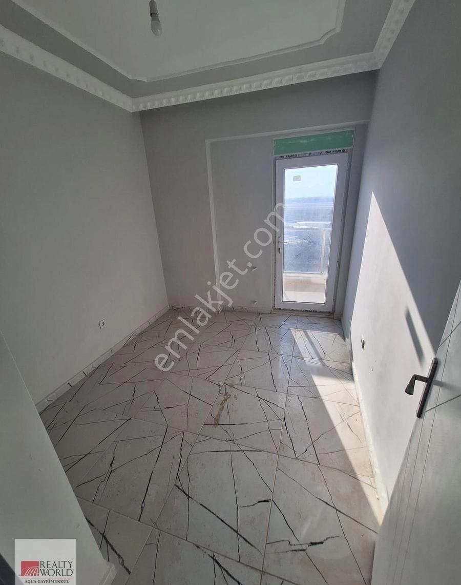 Altıntaş'ta Deniz Manzaralı 2+1 Havuzlu Sitede Satılık Daire - Görsel 12