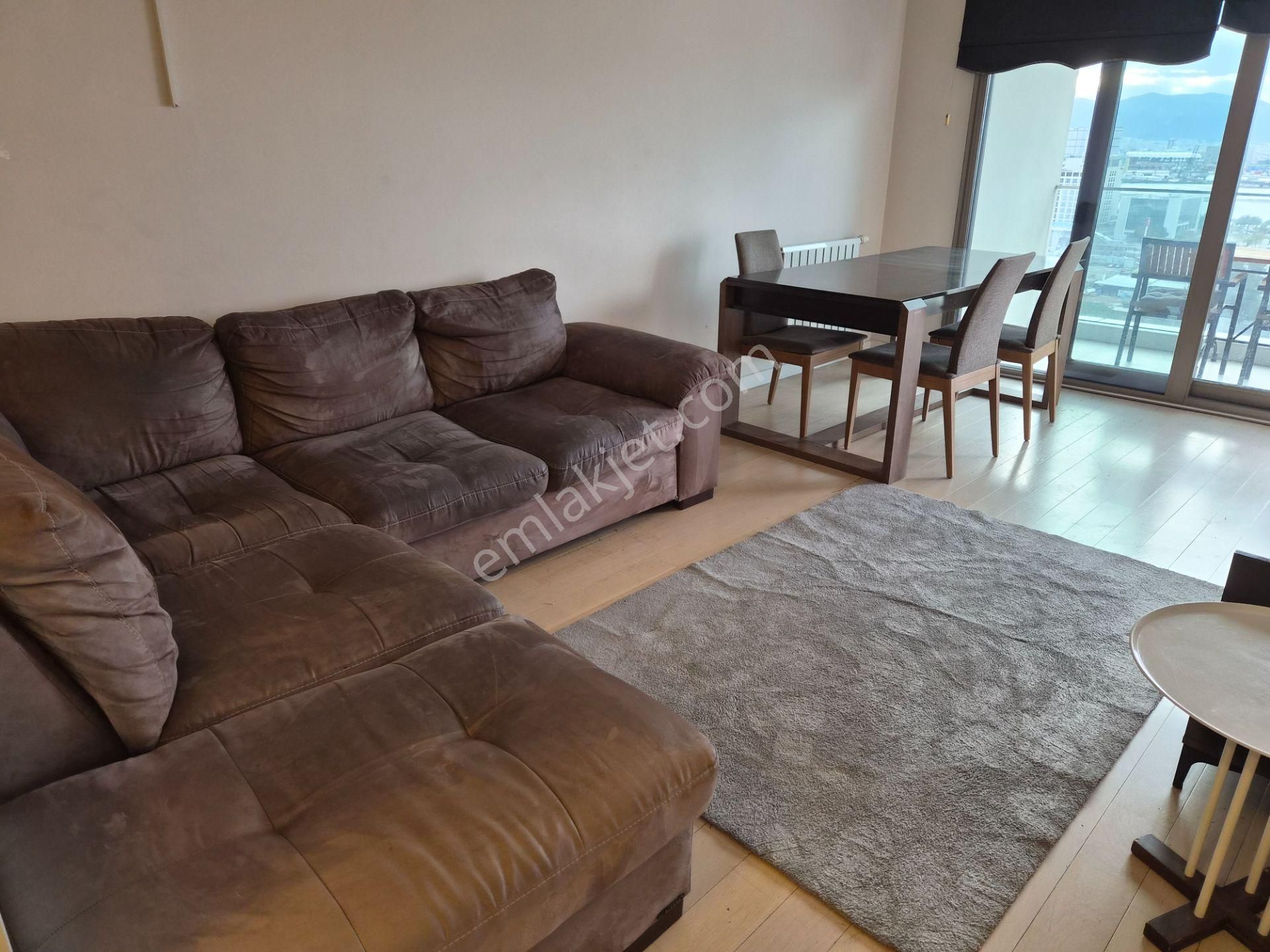 Bayraklı Folkart Towers Da Satılık 1+1 Daire - Görsel 9