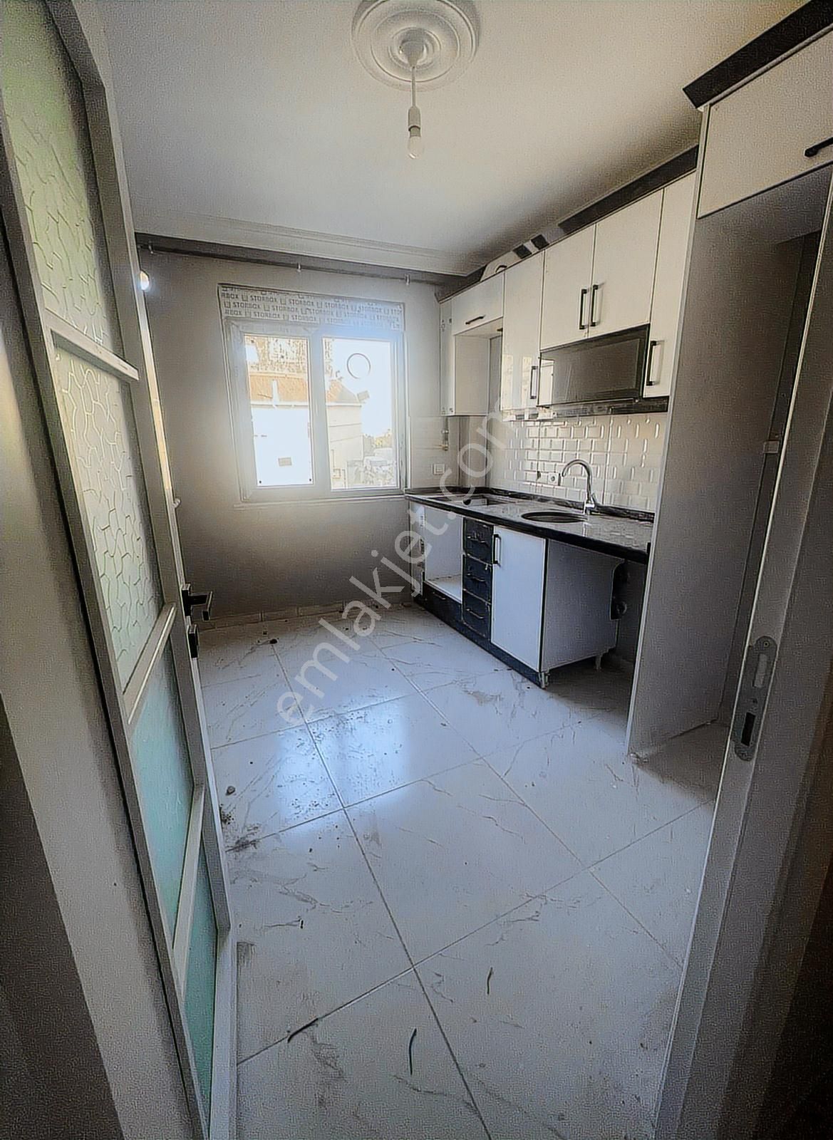 Sultanbeyli Hamidiye Mah. Göletin Yanında 3+1 Geniş Sıfır Daire - Görsel 28