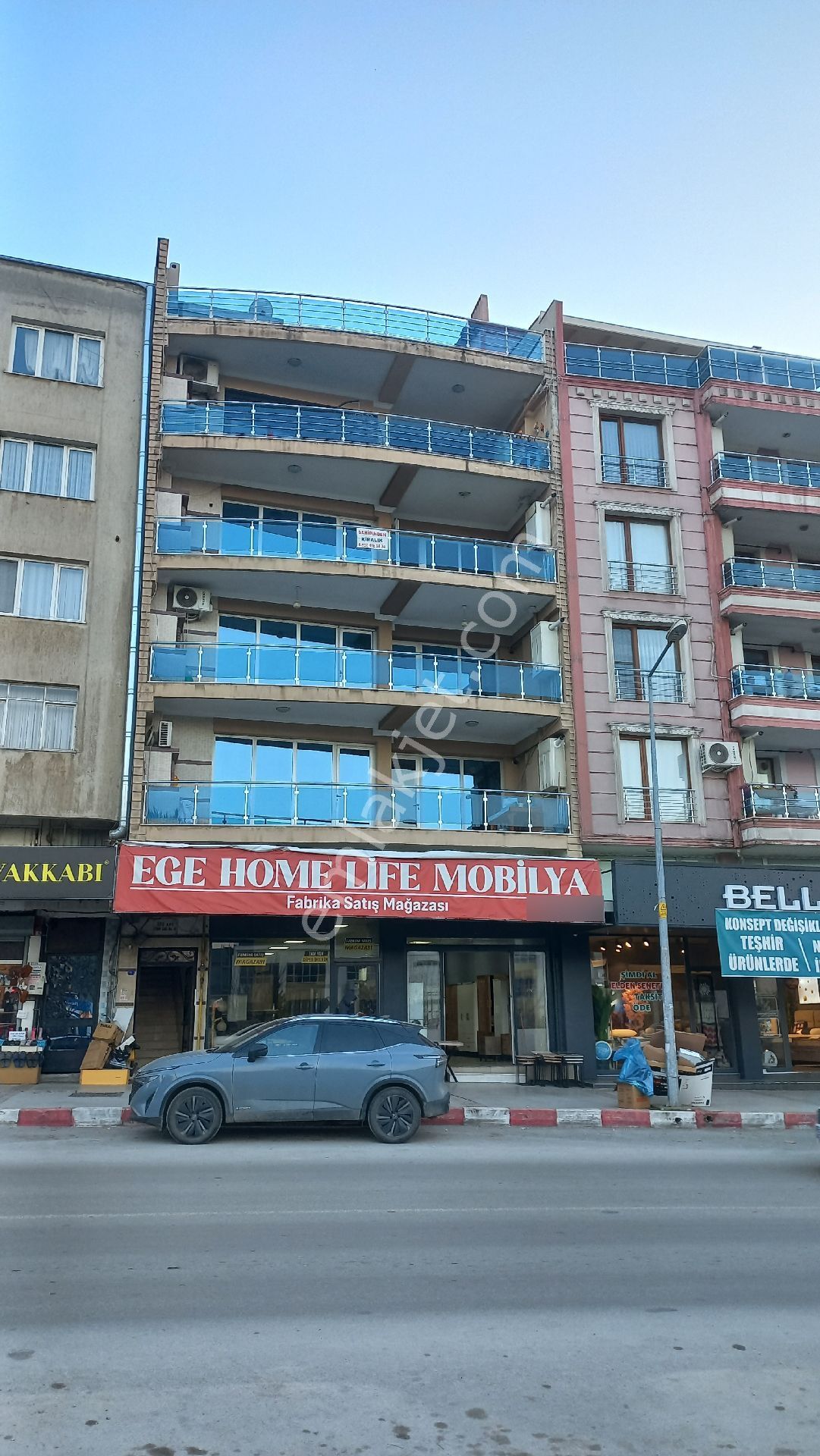 Kemalpaşa Merkezde Geniş Daire