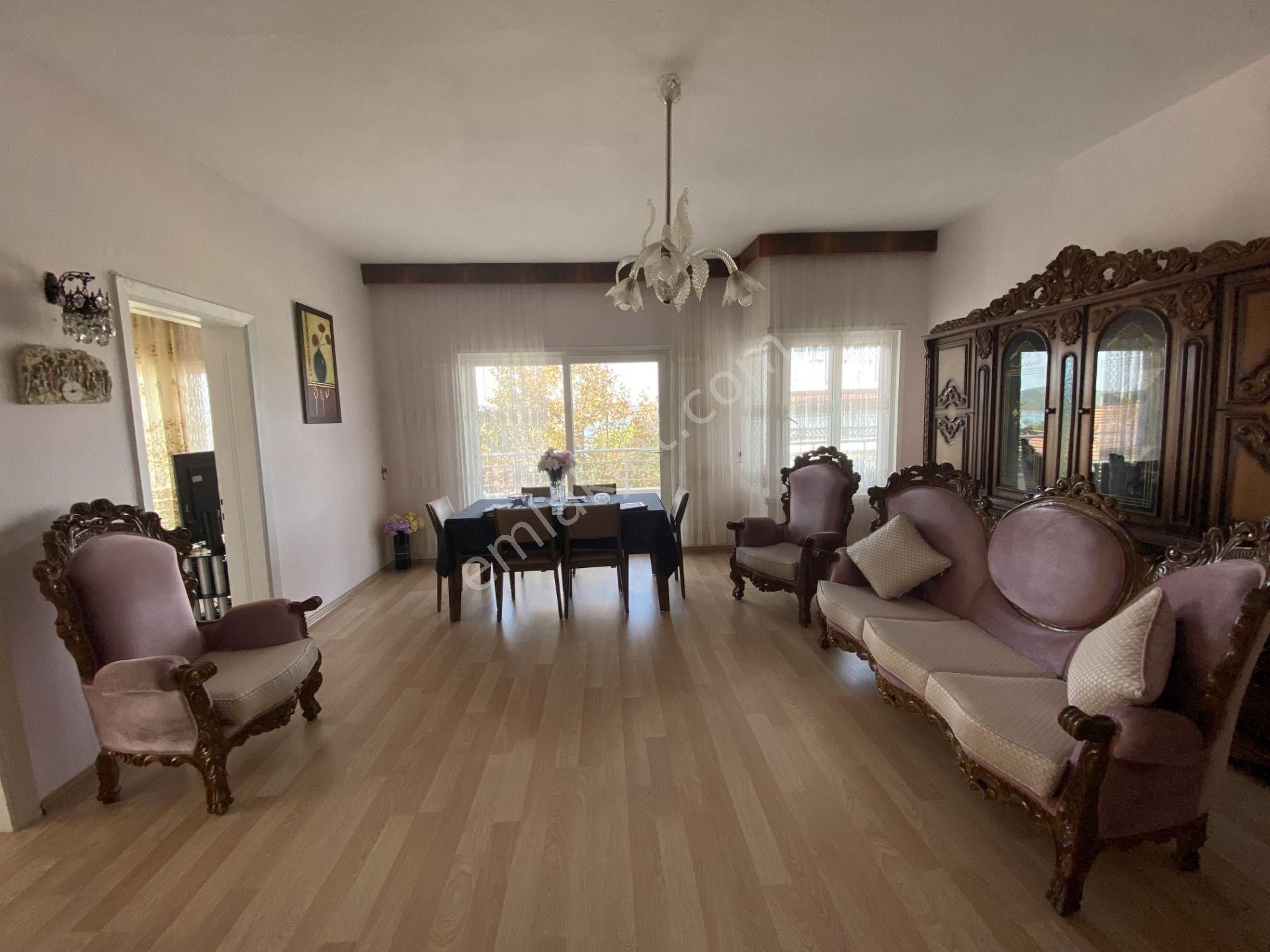 Balıkesir Ayvalık Camlık Ta Satılık Daire.deniz Manzaralı. - Görsel 4