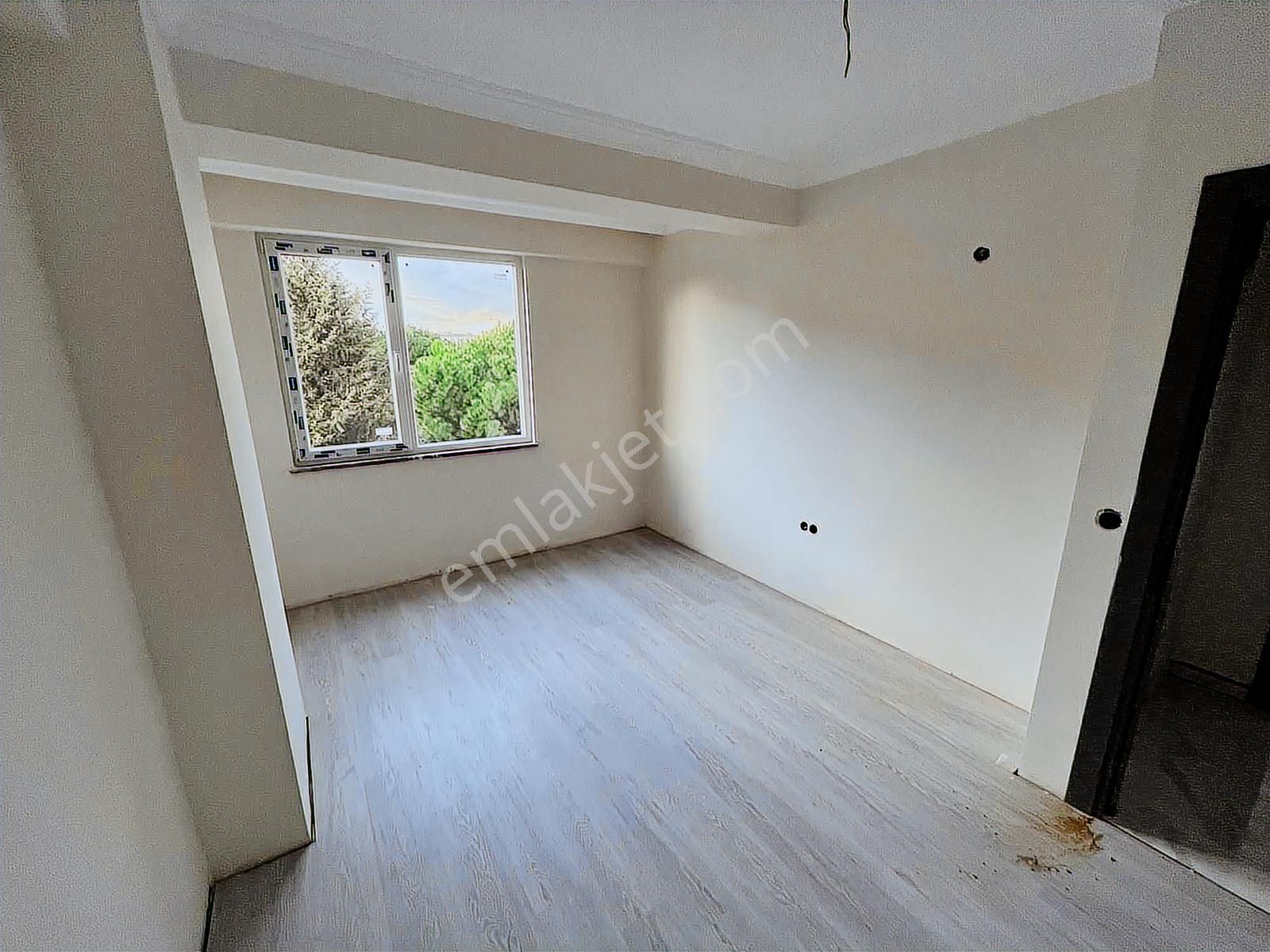 Merkezi Konumda Geniş Ferah Arakat Asansörlü 1+1 Daire - Görsel 12