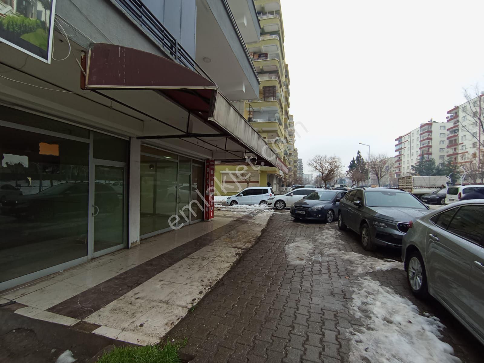 Diclekentte Cadde Üzeri İşlek Konumda Köşe Başı 110 M2 Kiralık Fırsat Dükkan - Görsel 7