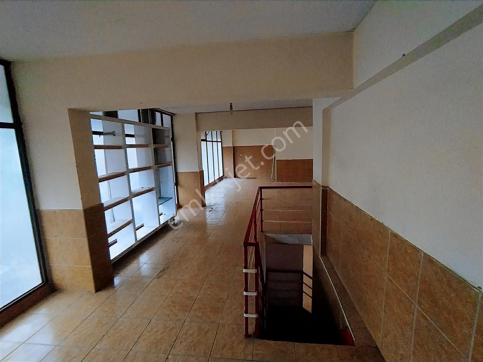 Teomanpaşa Mah. Cuma Pazarı Yanı 270 M2 Kiralık Dükkan - Görsel 6