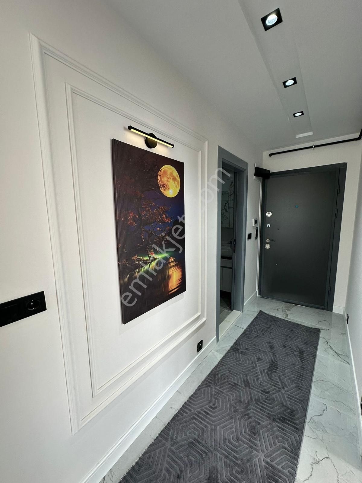 Ulaşıma Yakın Eşyalı Lüks 1+1 Daire - Görsel 9