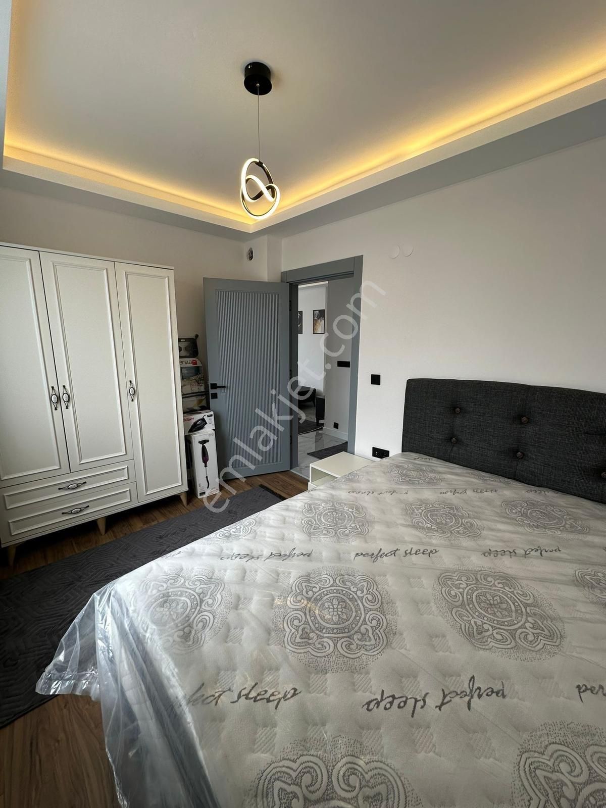 Ulaşıma Yakın Eşyalı Lüks 1+1 Daire - Görsel 11