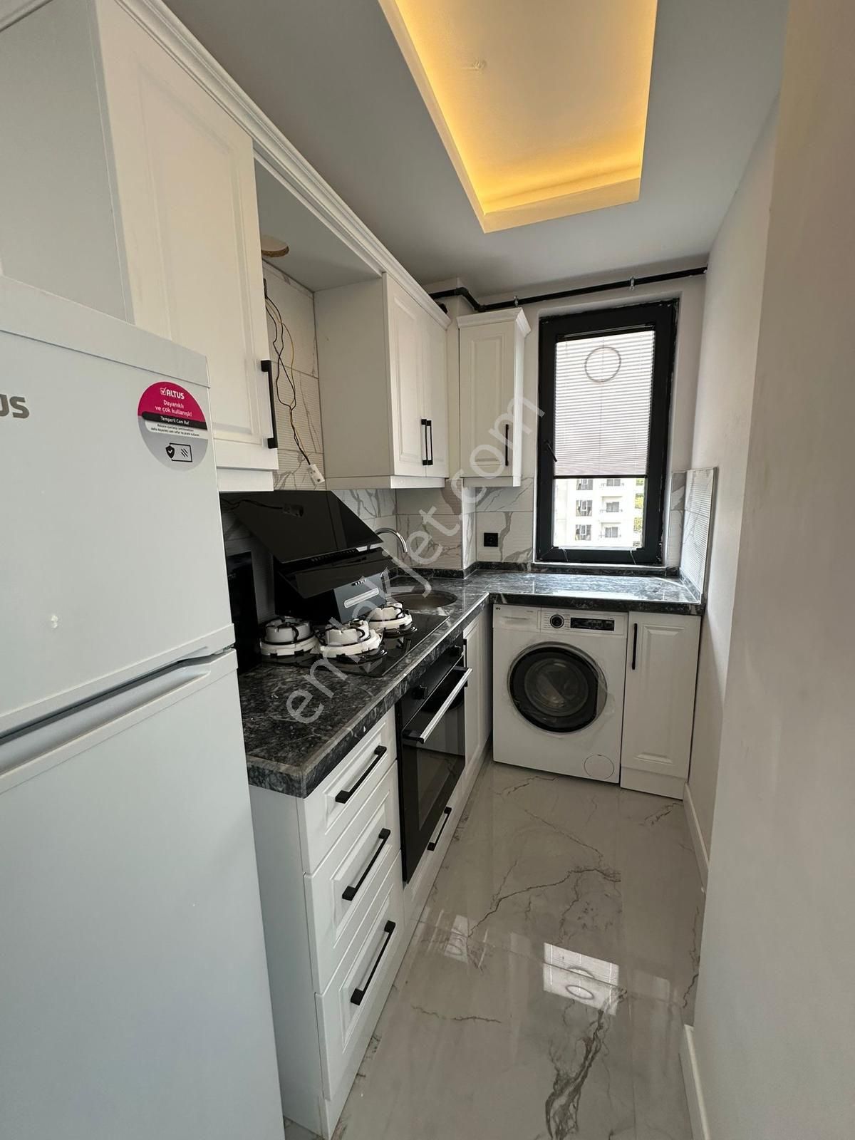 Ulaşıma Yakın Eşyalı Lüks 1+1 Daire - Görsel 10