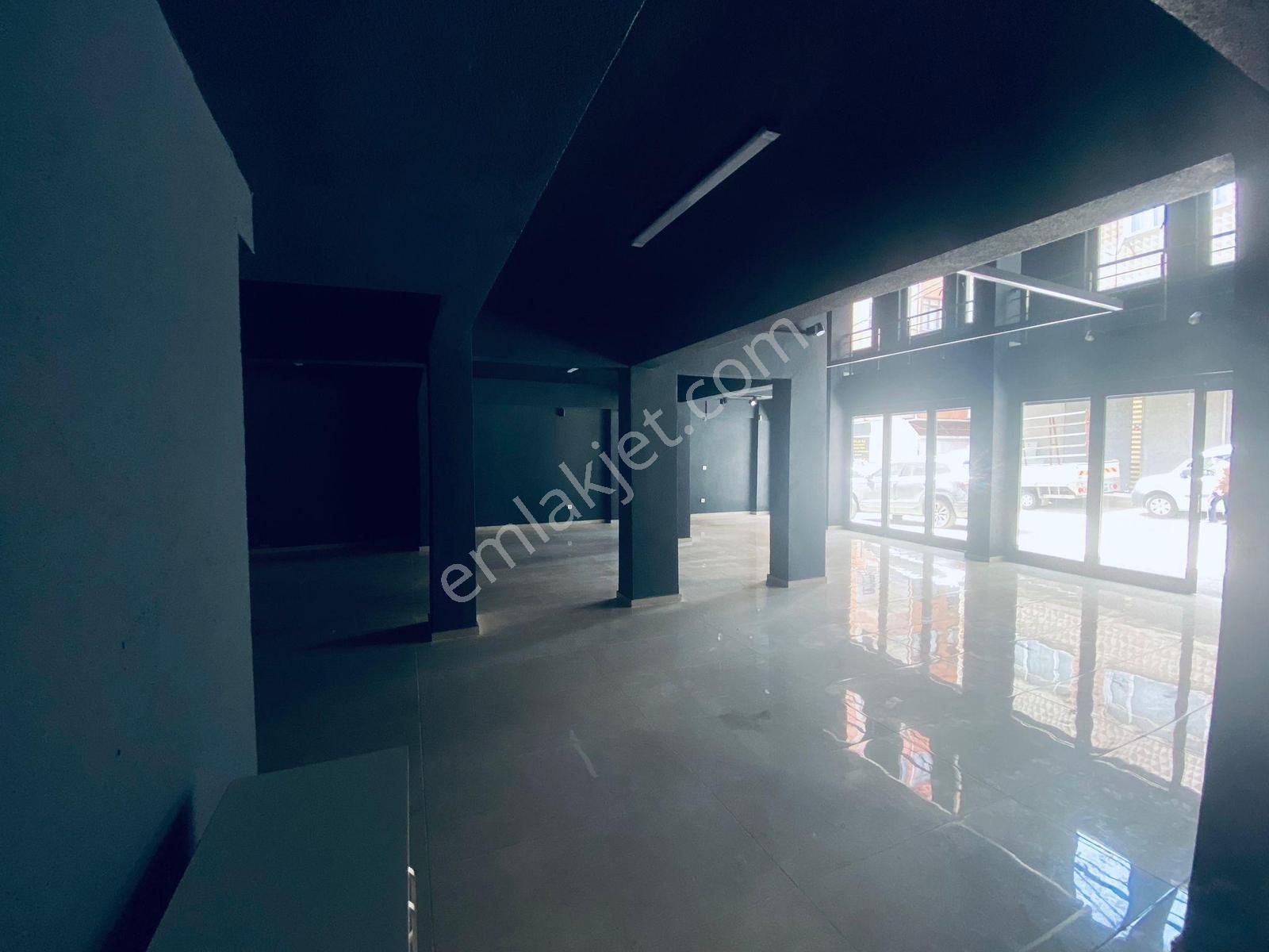 Alemdağ Caddesi Çevresi Yatırıma Uygun 400 M² Ticari Gayrimenk - Görsel 10