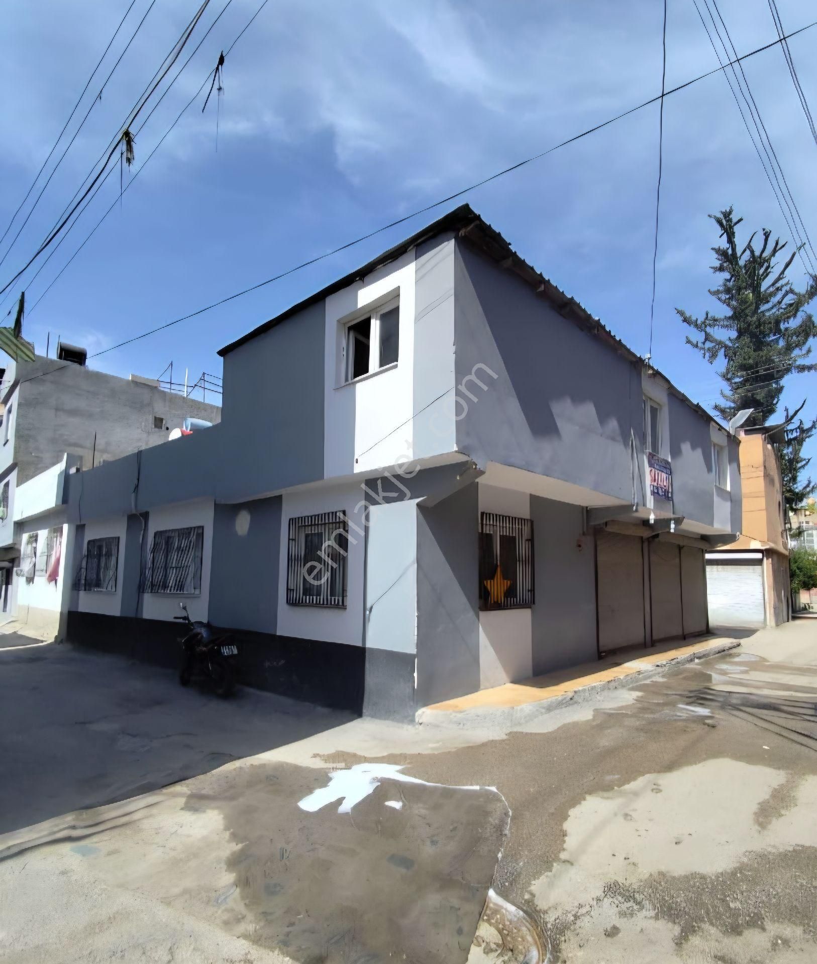 Gülbahçesi Mahallesinde Tek Katlı