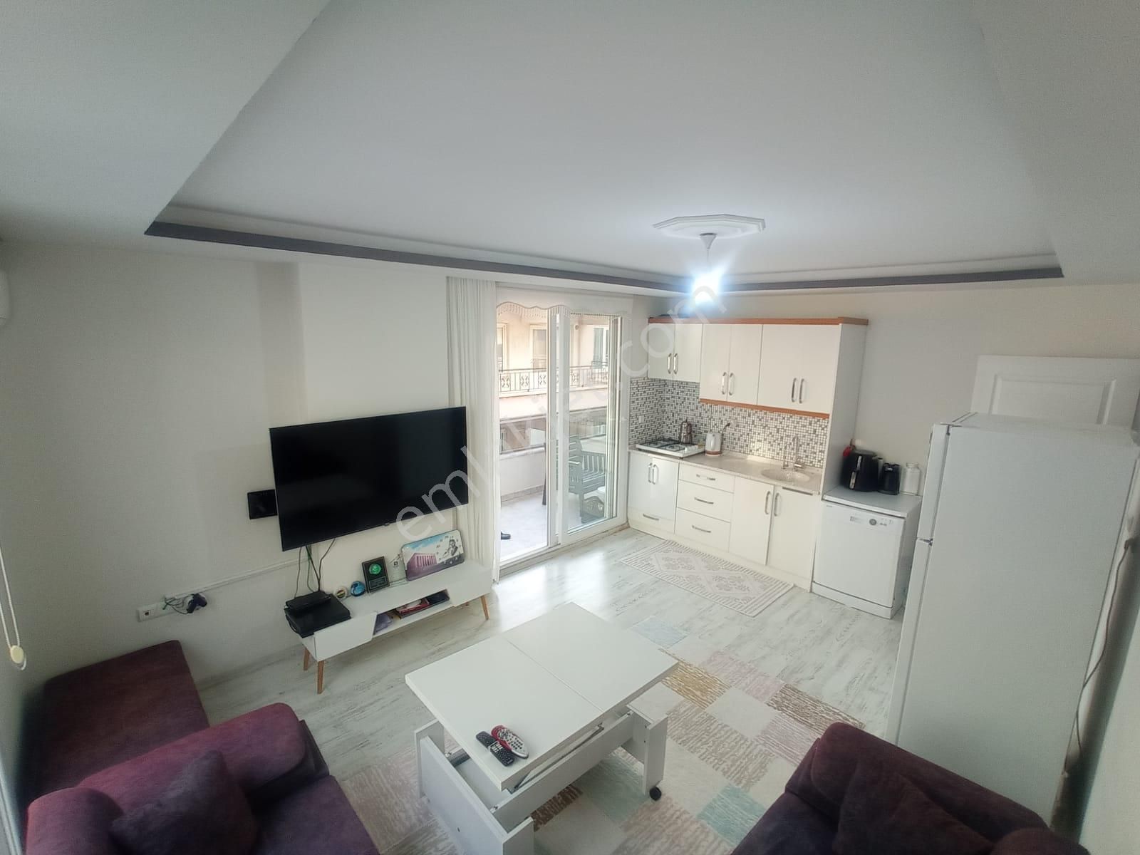 Didim'in Tam Merkezinde Asansörlü Binada Marafsız Kullanışlı Ve Konforlu 2+1 Satılık Daire