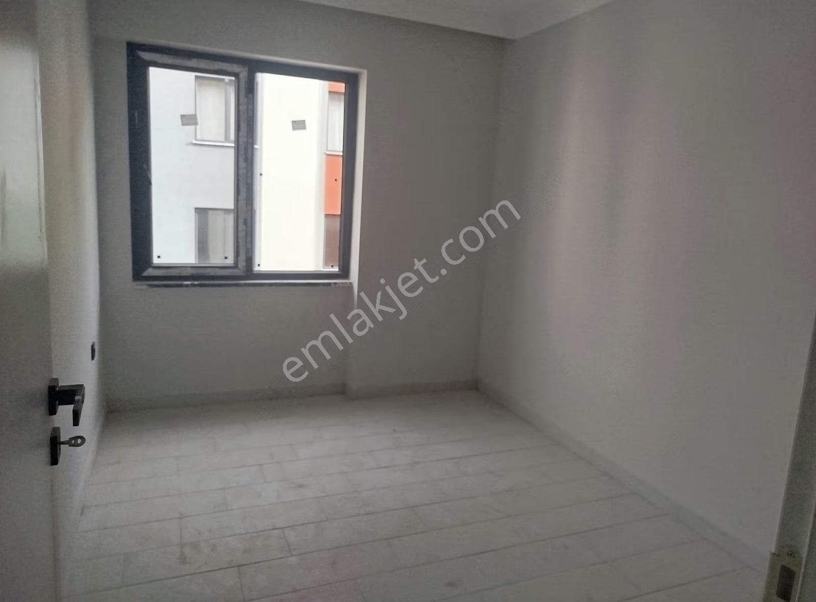 Alemdar Gayrimenkul Yeni Mah.cumr.ilk Okulu Altı Kiralık 2+1 - Görsel 2