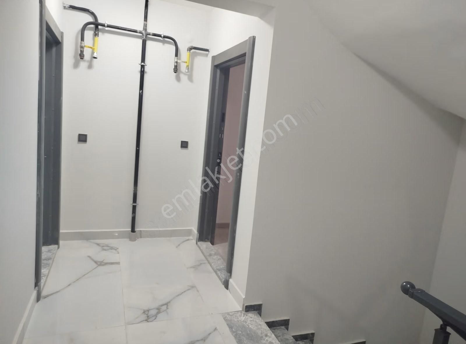 Alemdar Gayrimenkul Yeni Mah.cumr.ilk Okulu Altı Kiralık 2+1 - Görsel 21