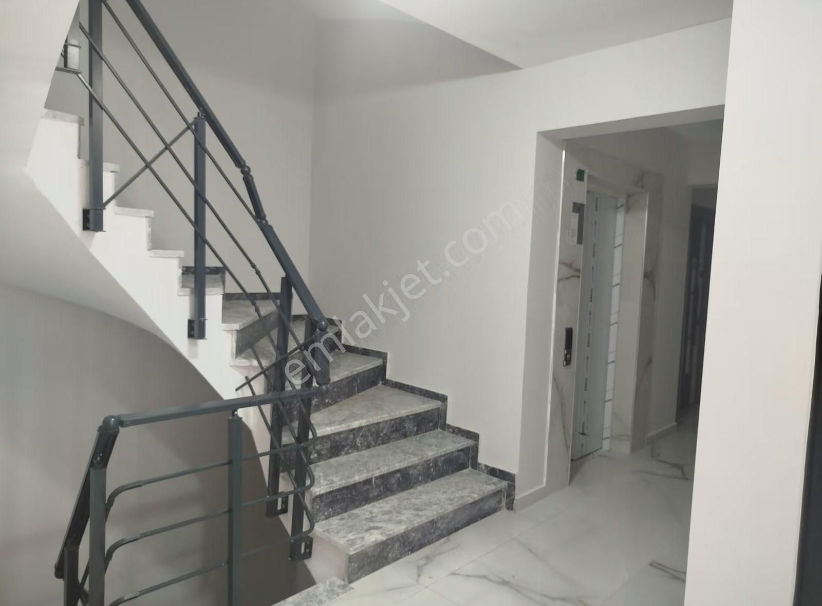 Alemdar Gayrimenkul Yeni Mah.cumr.ilk Okulu Altı Kiralık 2+1 - Görsel 16