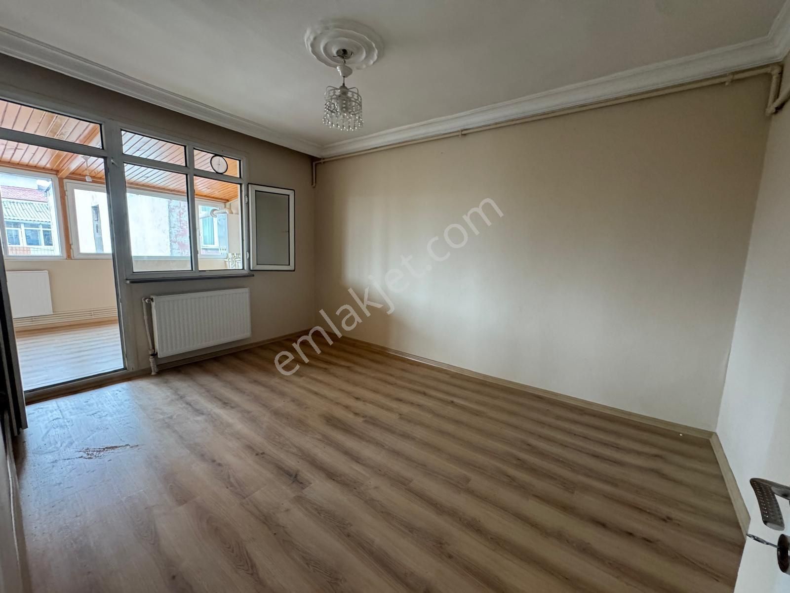 Menderes Metro Meydan Yakın 3+1 120 M2 5.kat Teraslı Daire - Görsel 8