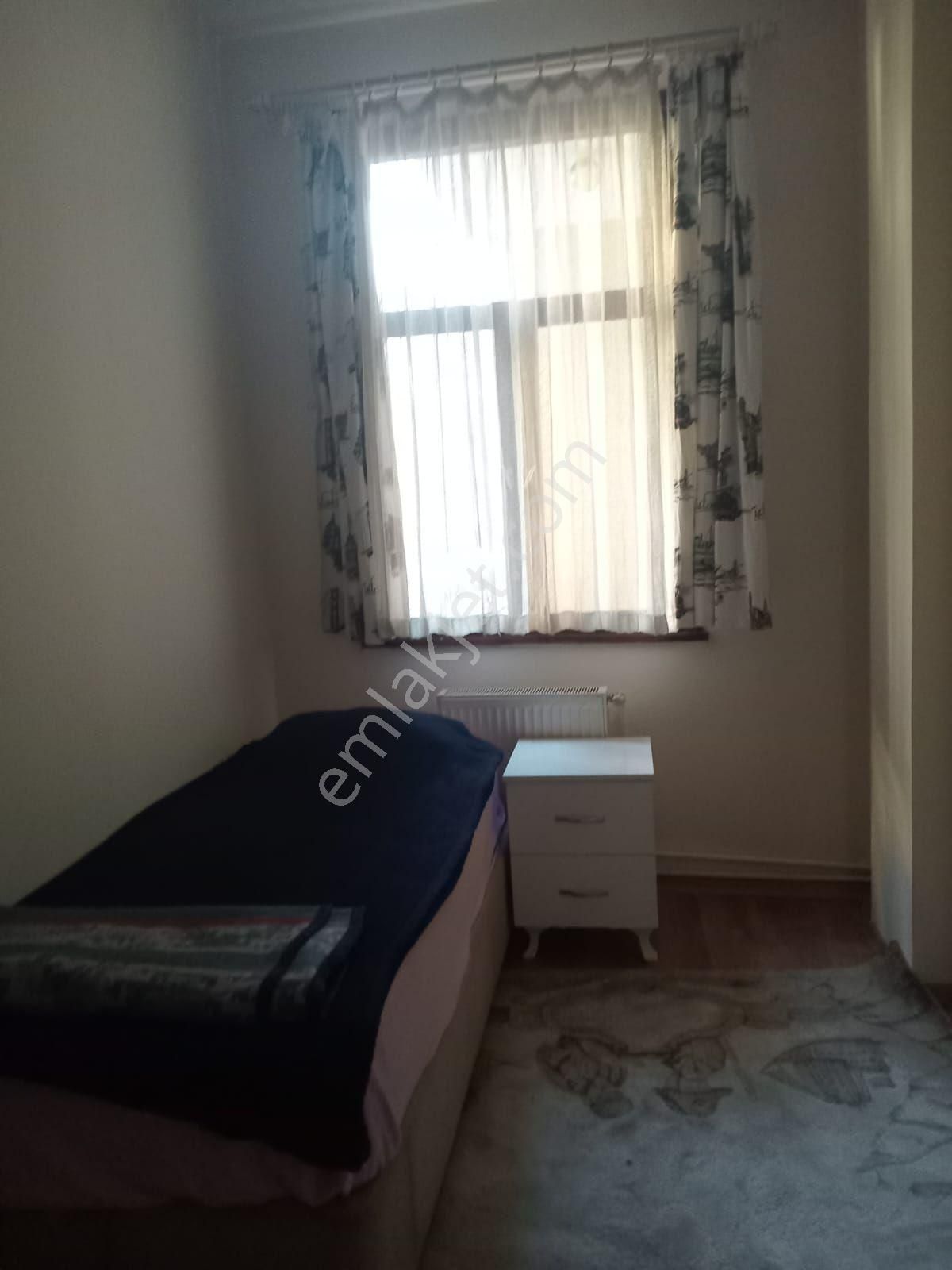 Şişili Harbiyede Radyo Evin Tarsi Sokaginda Bulunan Daire 2+1 Esyali Yl - Görsel 3