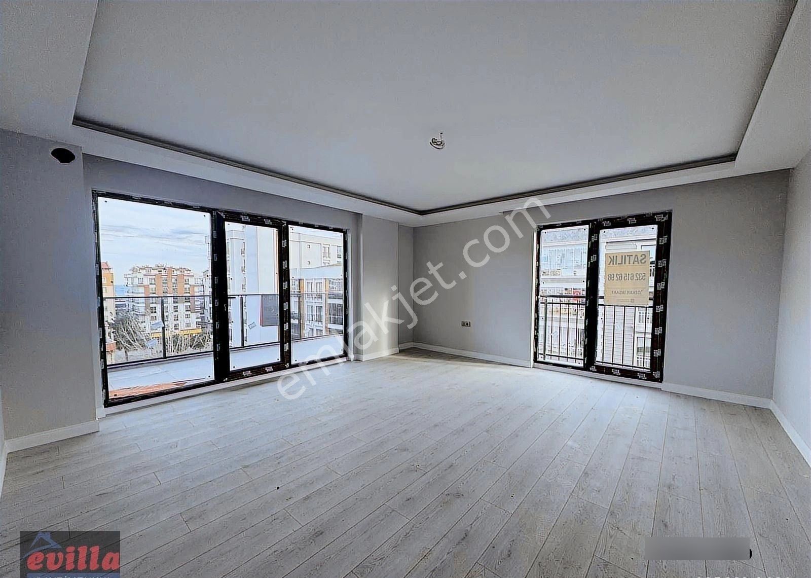 Yenimahallede Sahile Yürüme Mesafesinde Lüks 2+1