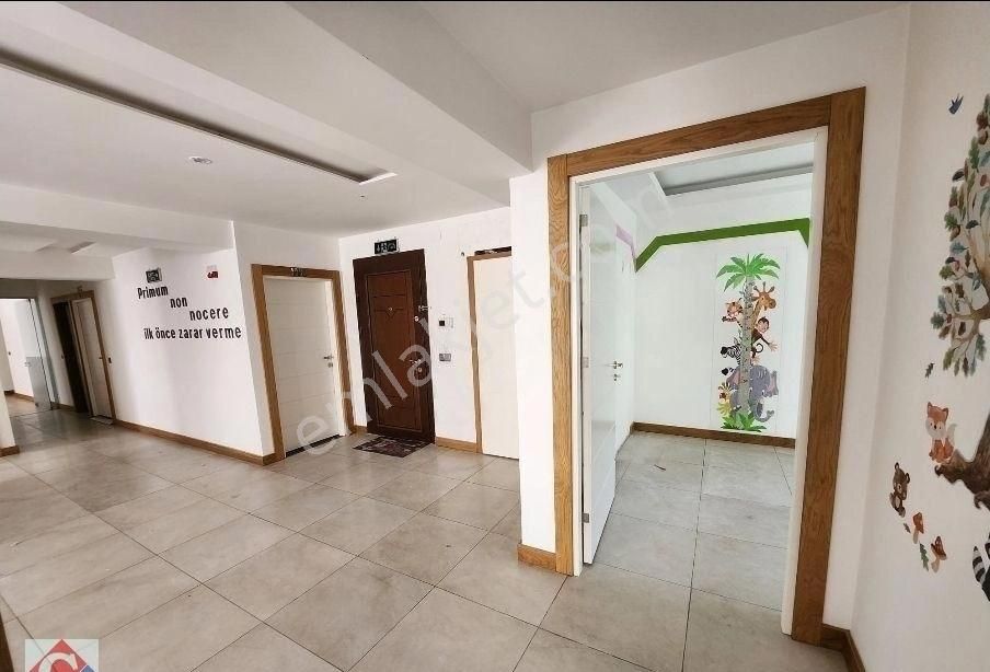 Görgün'den Atatürk Cad. 200m2 5 Bölümlü 1. Kat Kiralık Ofis - Görsel 8