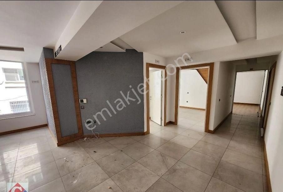 Görgün'den Atatürk Cad. 200m2 5 Bölümlü 1. Kat Kiralık Ofis - Görsel 9