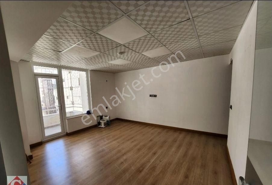 Görgün'den Atatürk Cad. 200m2 5 Bölümlü 1. Kat Kiralık Ofis - Görsel 5