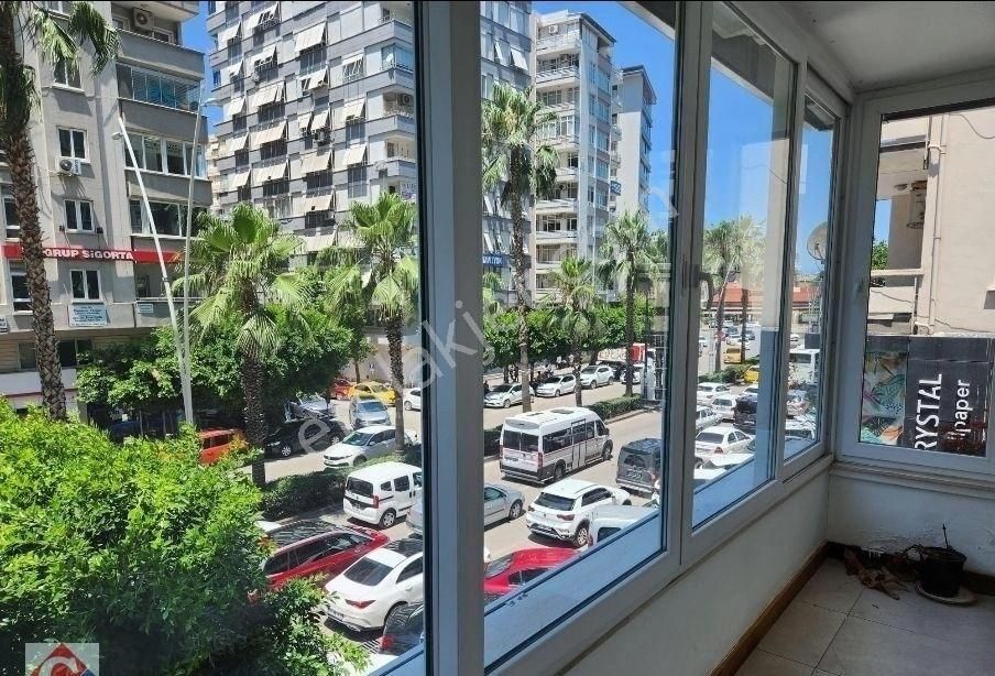 Görgün'den Atatürk Cad. 200m2 5 Bölümlü 1. Kat Kiralık Ofis - Görsel 2