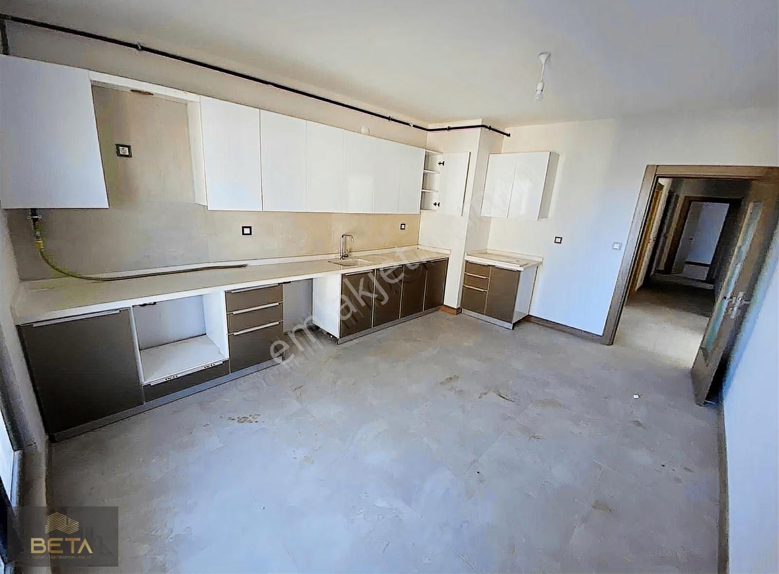 Göl Toki Evlerinde 3+1 Kapalı Mutfak Göl Manzaralı Kiralıkdaire - Görsel 17