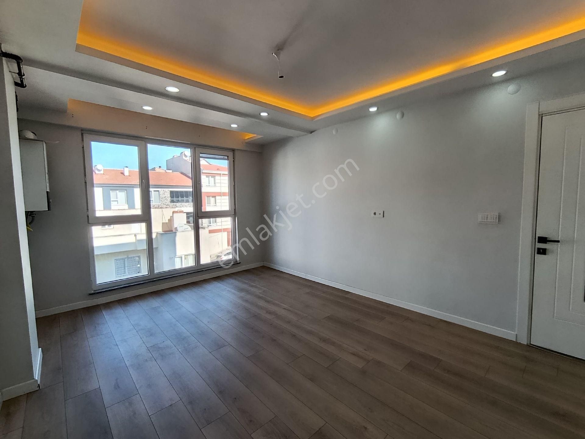 Şirintepede Birkaç Sok 2+1 Amerikan Mutfak - Görsel 12