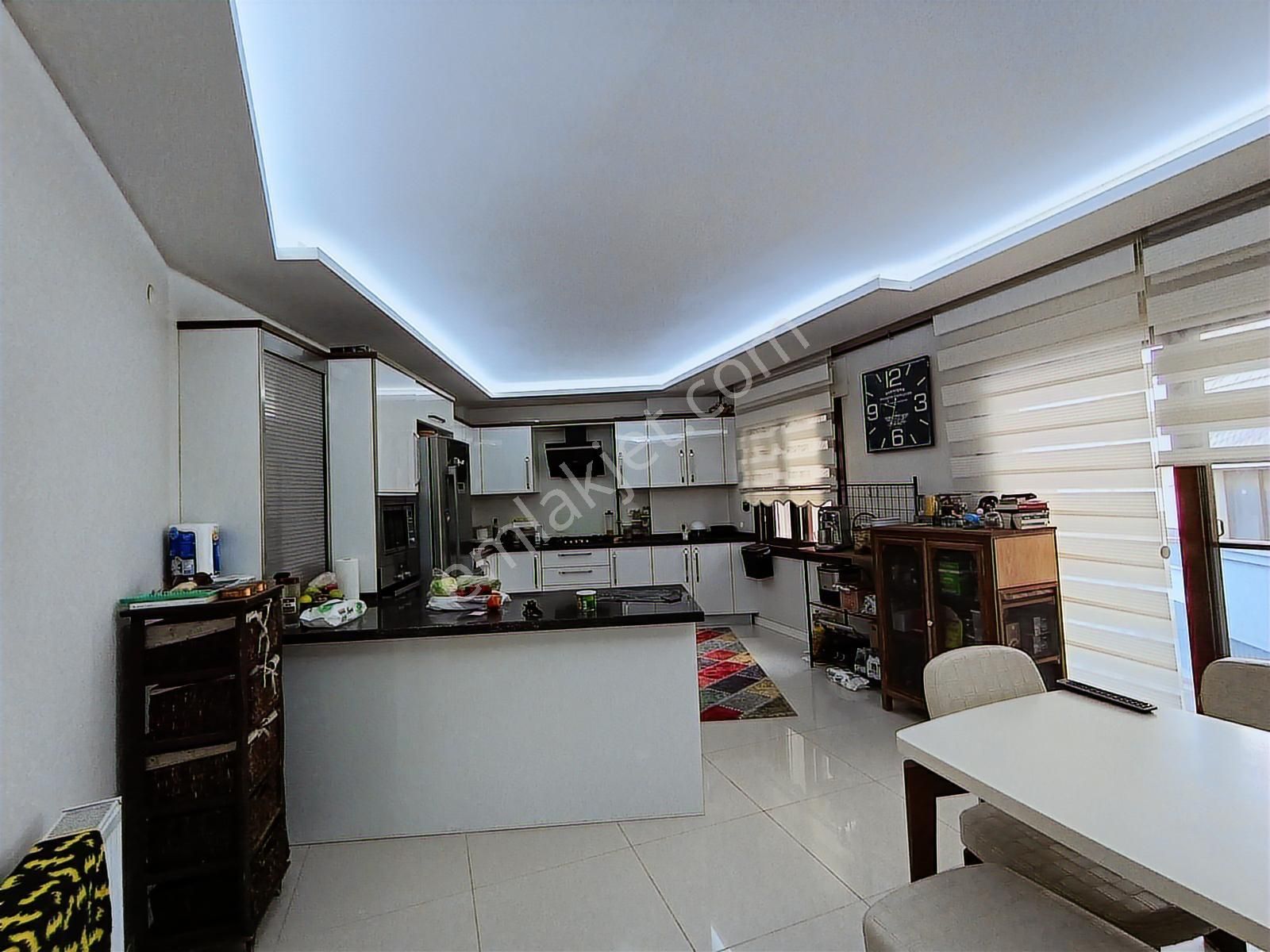 Söke Aydın Cad. 180 M2 Satılık Ara Kat Dubleks 3+1 Lüks Daire - Görsel 15