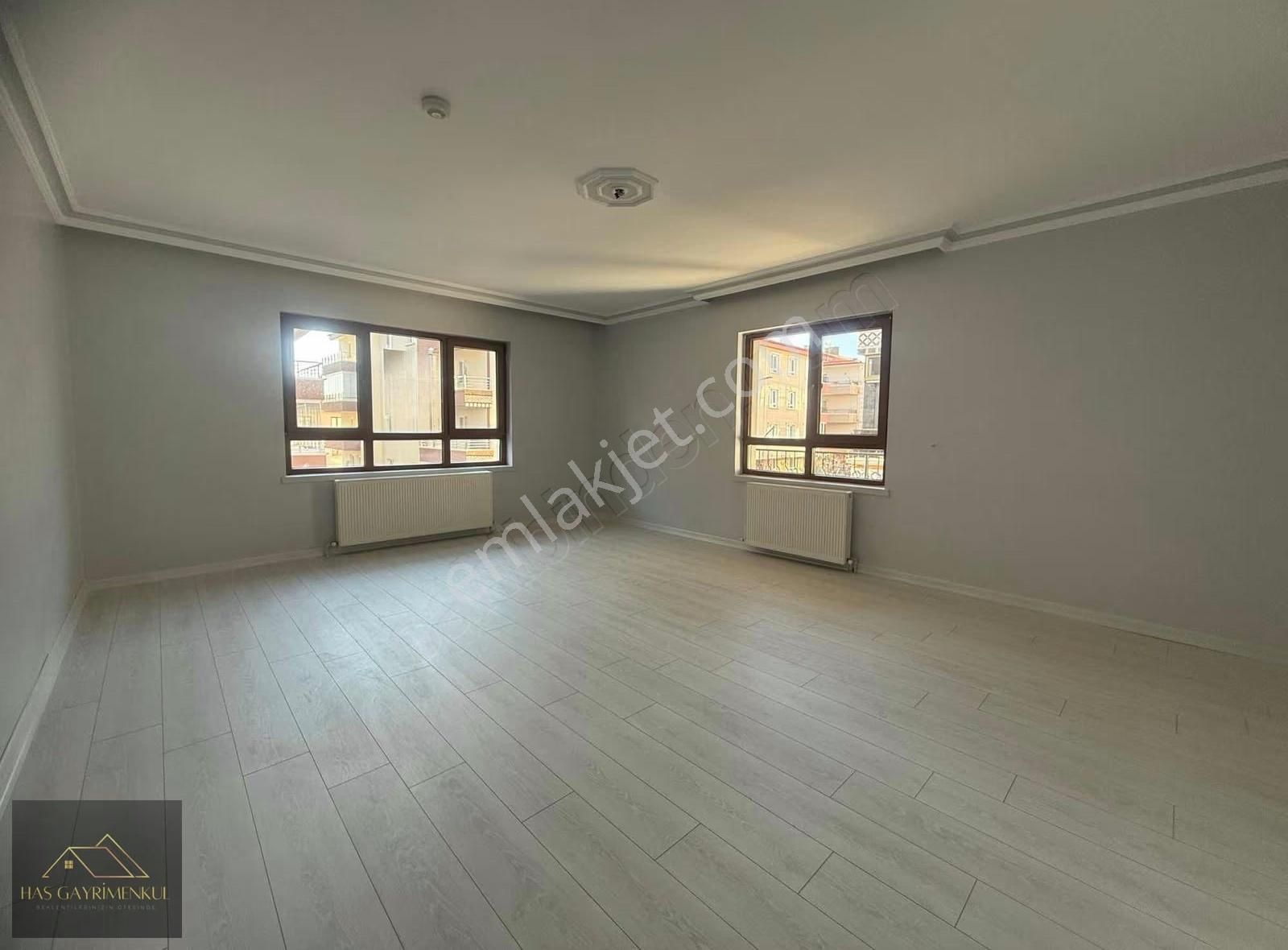 Has Gayrimenkul'den Merkezde 4+1 160m2 1. Katta - Görsel 12