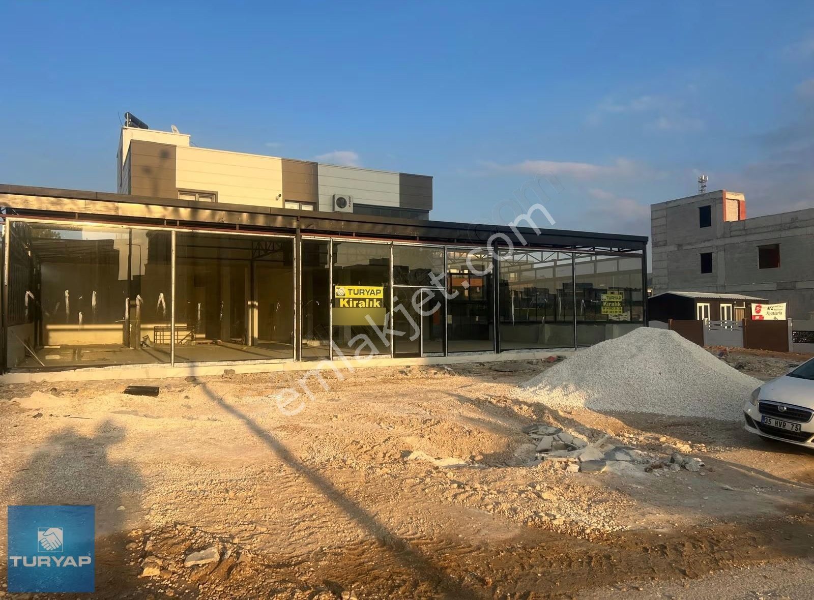 Turyap'tan Karaköprü50 Metre De Kiralık Dükkan