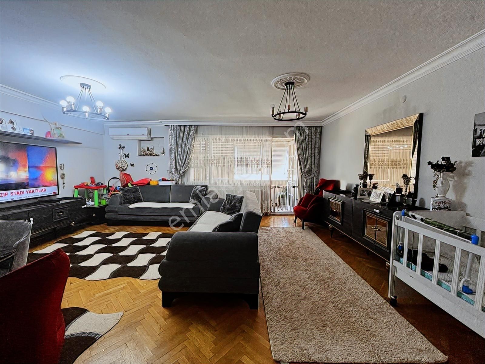 Karşıyaka Merkezde 3+1 ,125 M² Çift Cephe,ana Yola Cepheli Daire - Görsel 3