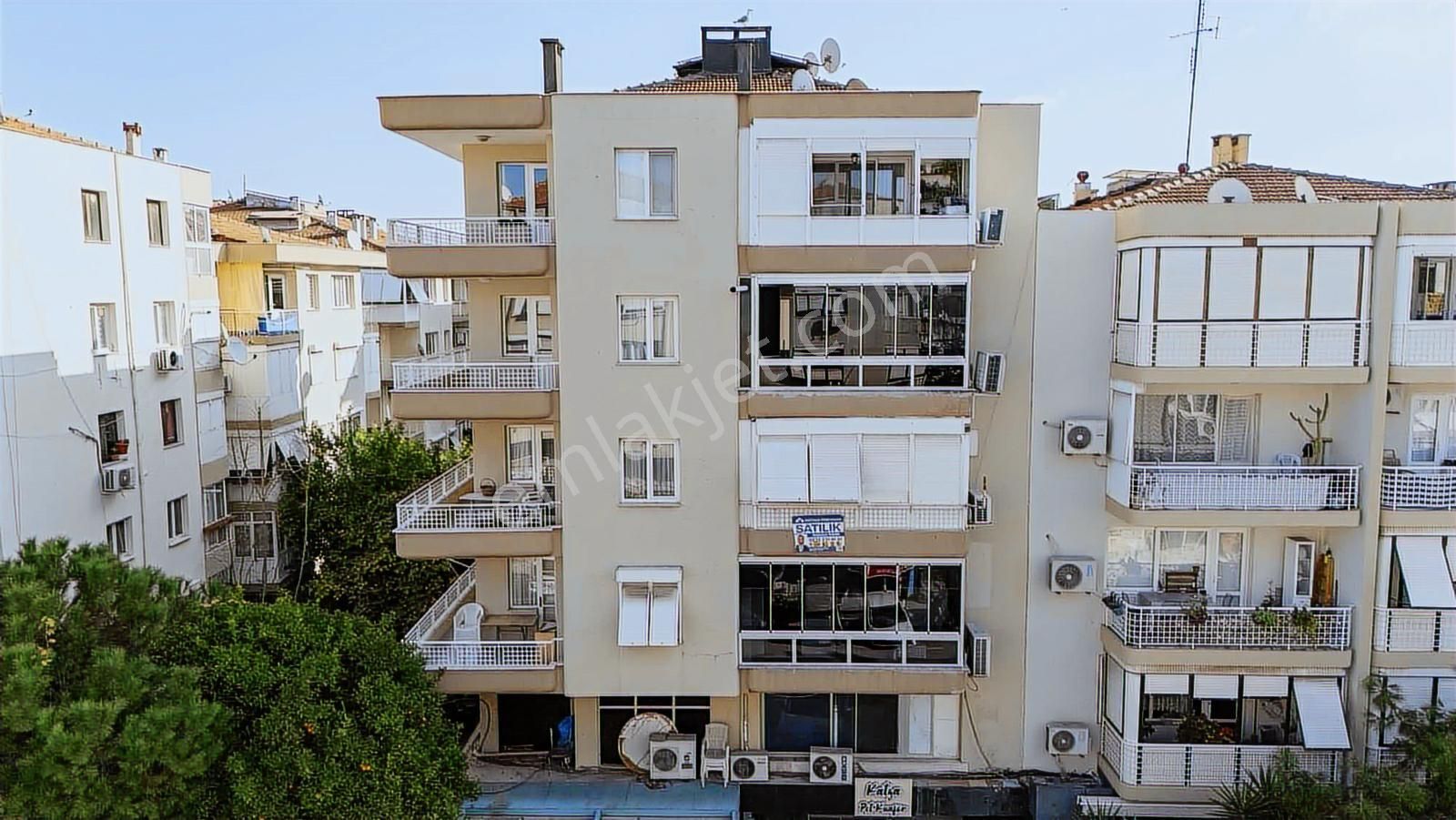 Karşıyaka Merkezde 3+1 ,125 M² Çift Cephe,ana Yola Cepheli Daire - Görsel 11