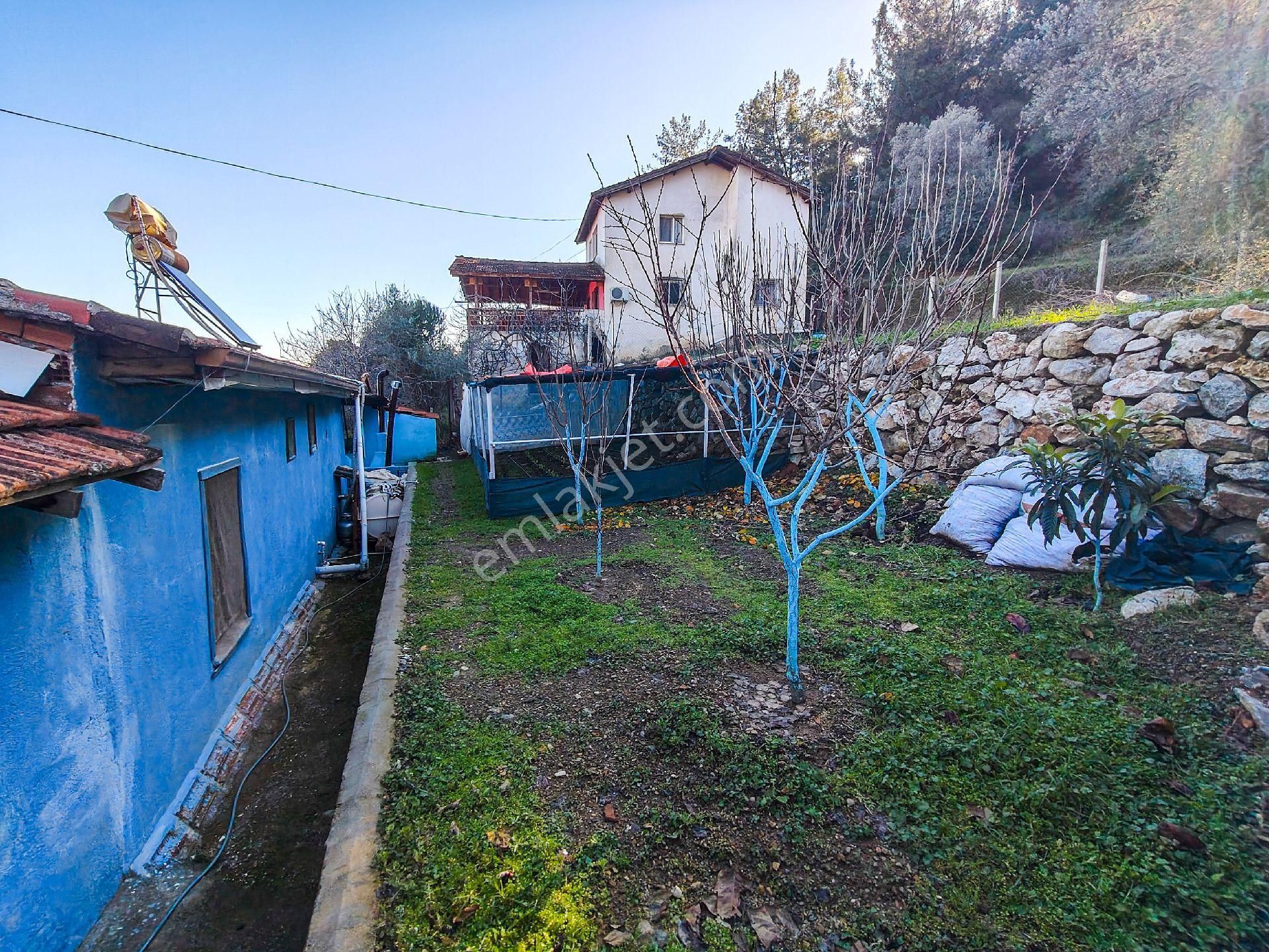 Tek Tapu | Köy İçi İmarlı | 300m2 İmarlı Arsa İçinde Müstakil Evli - Görsel 7